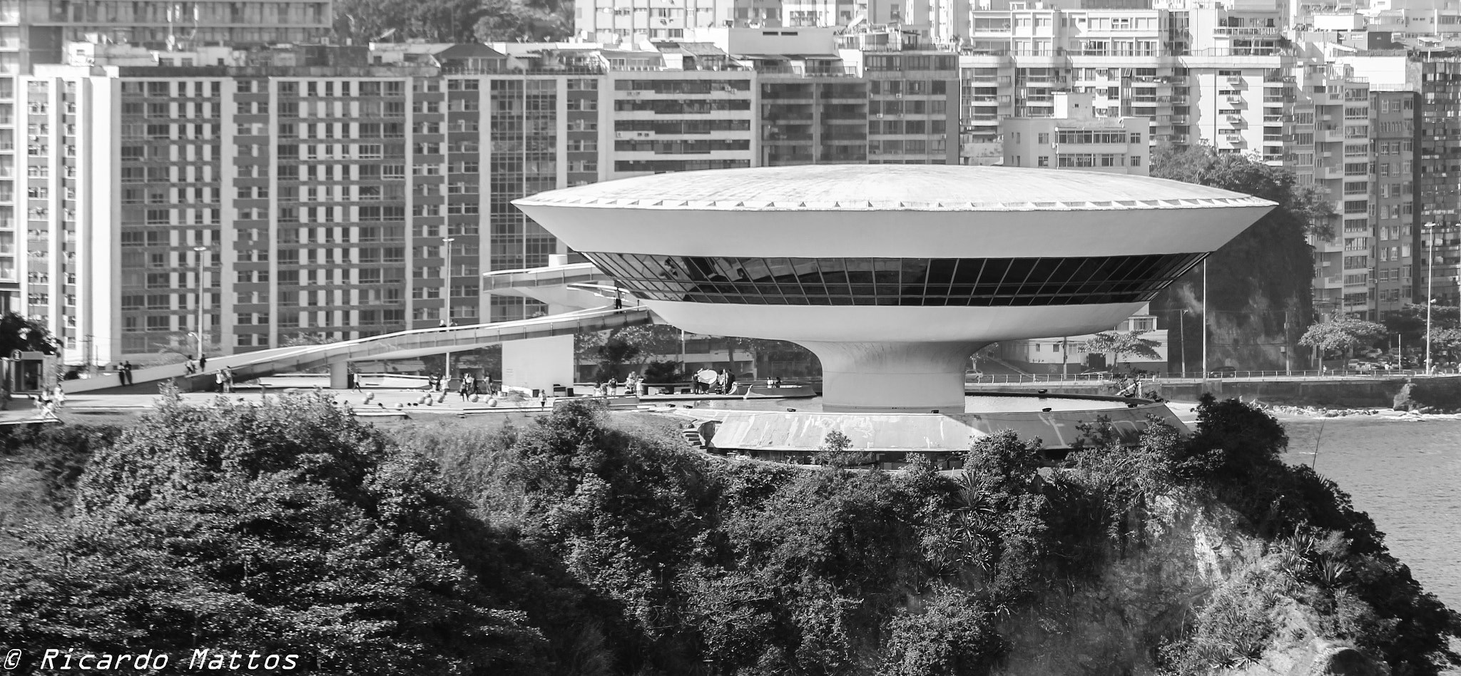Canon EF 70-300mm F4-5.6 IS USM sample photo. Mac - museu de arte contemporânea - niterói / rj photography