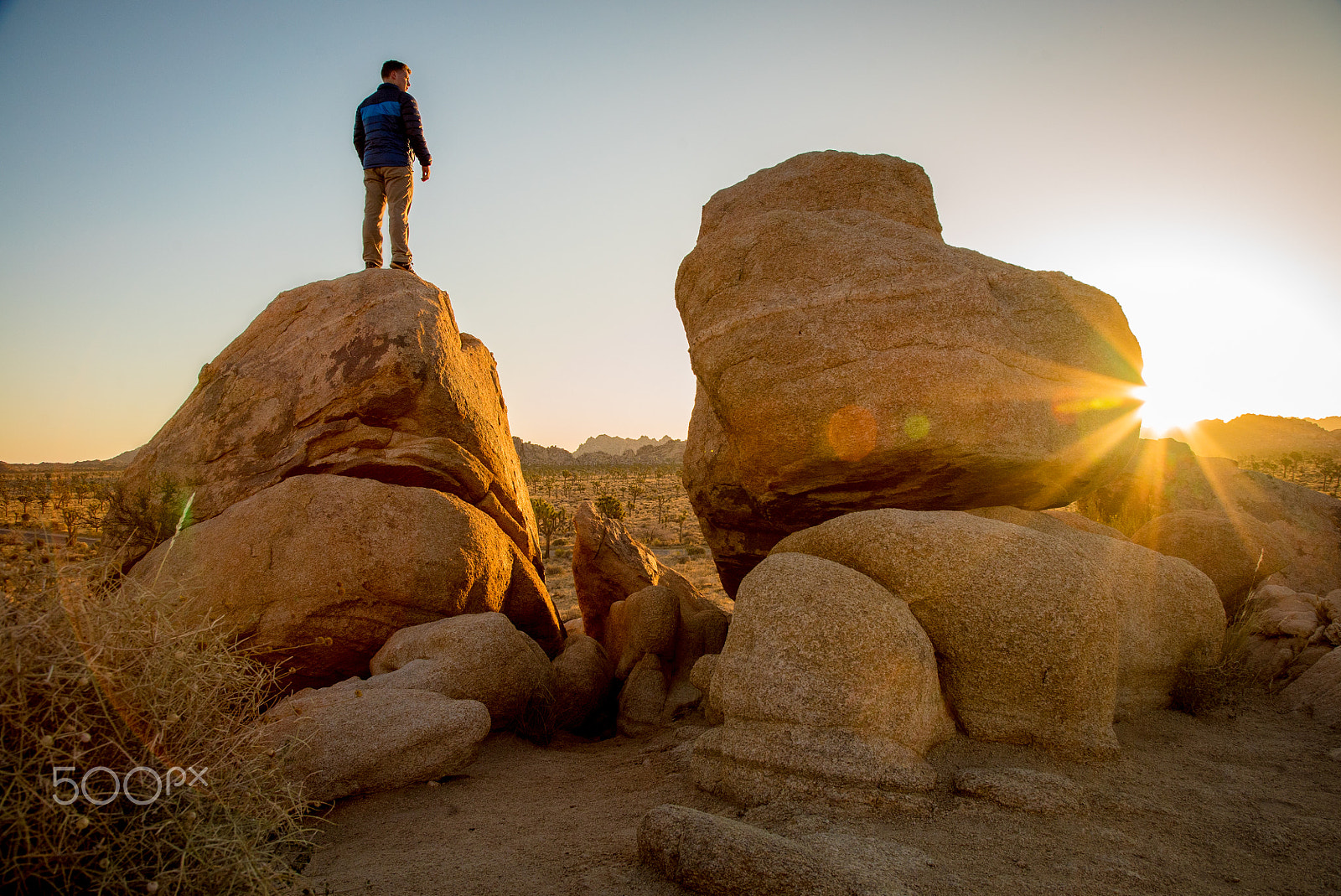 24-105mm F4 G SSM OSS sample photo. Centuries of sunlight photography