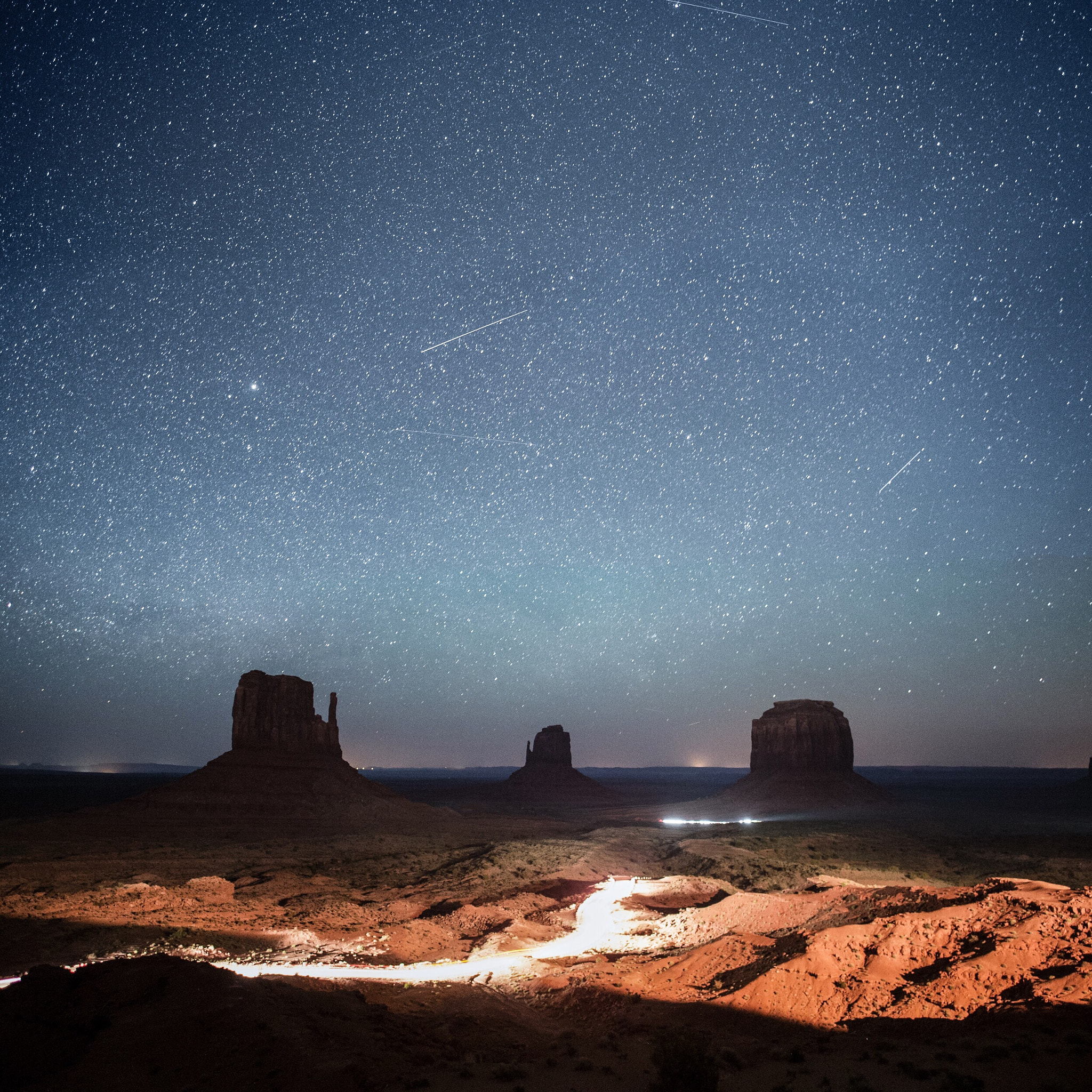 Nikon D4 + Nikon AF-S Nikkor 20mm F1.8G ED sample photo. Stars & monument valley. navajo land. arizona. photography