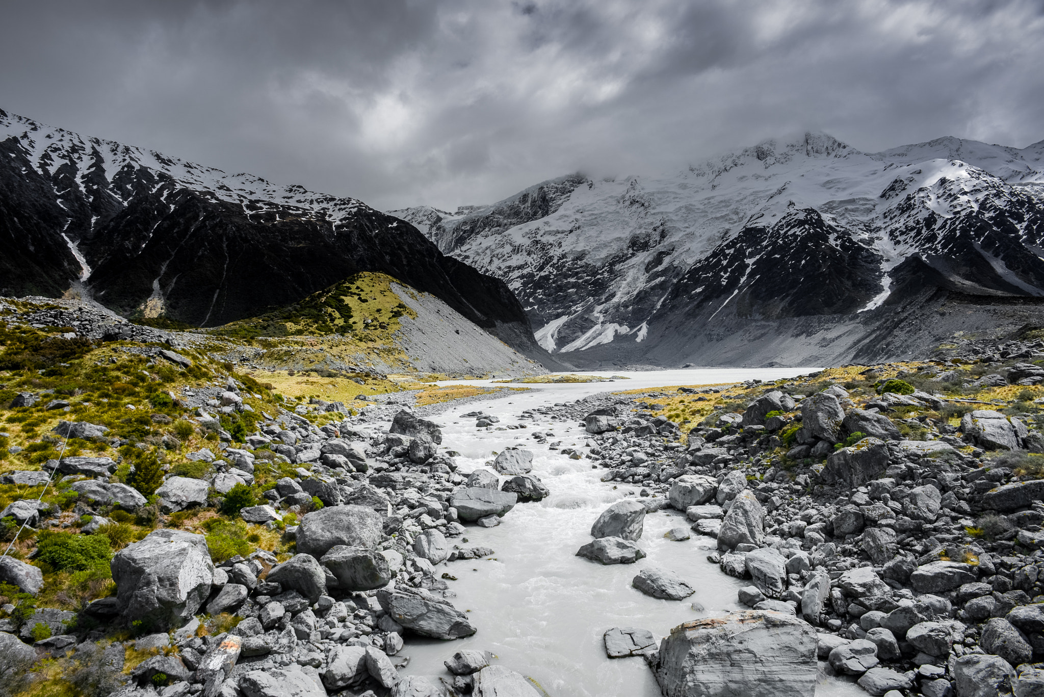 Nikon D600 + Nikon AF Nikkor 20mm F2.8D sample photo. Hooker river photography