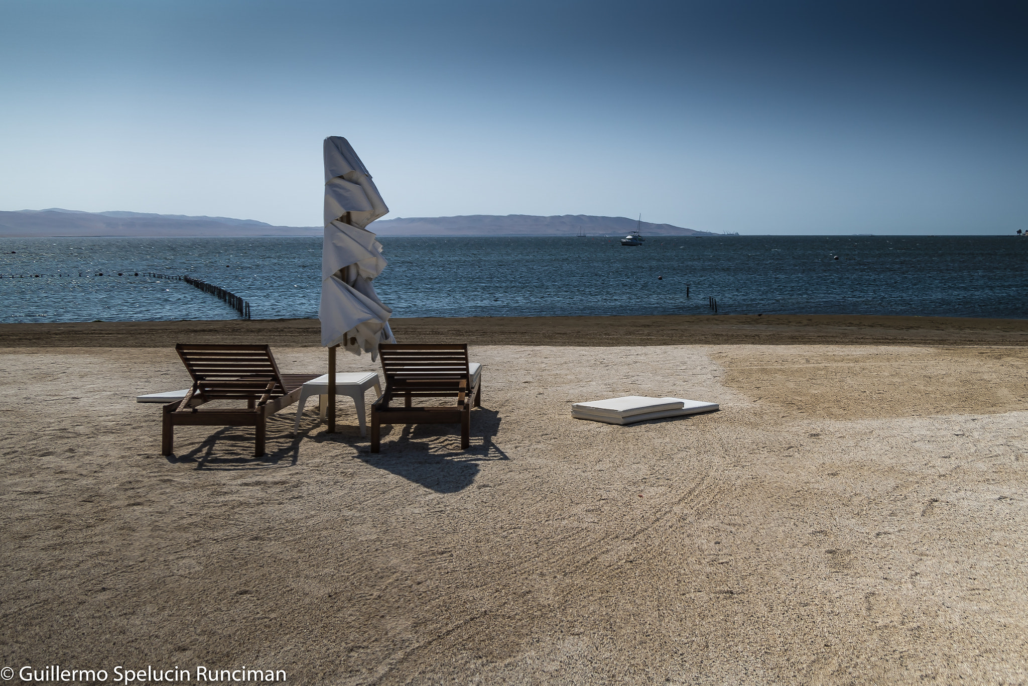 Sony DT 18-250mm F3.5-6.3 sample photo. Paracas beach photography
