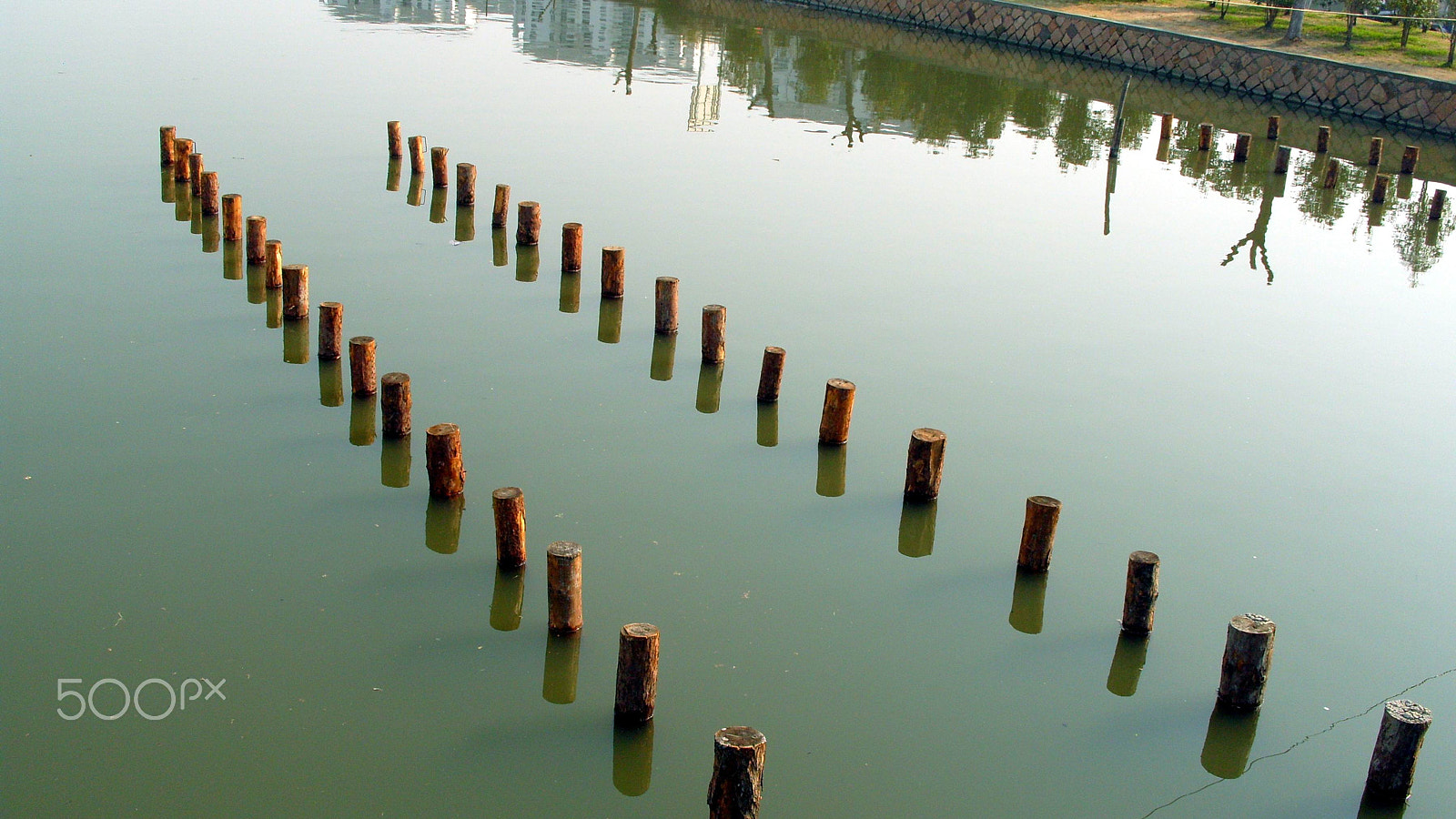 Samsung KENOX S1050  / Samsung S1050 sample photo. Wooden piers photography