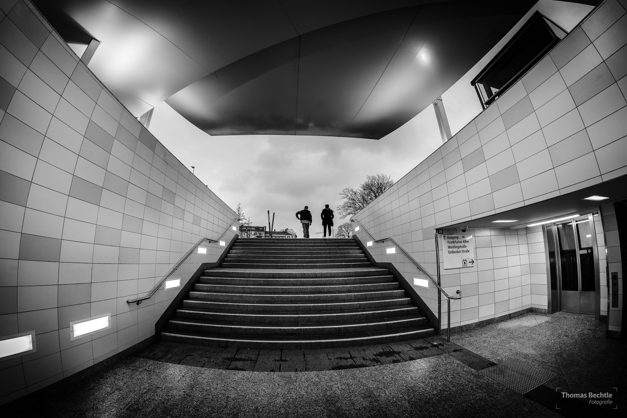 Samyang 12mm F2.8 ED AS NCS Fisheye sample photo. Exit photography
