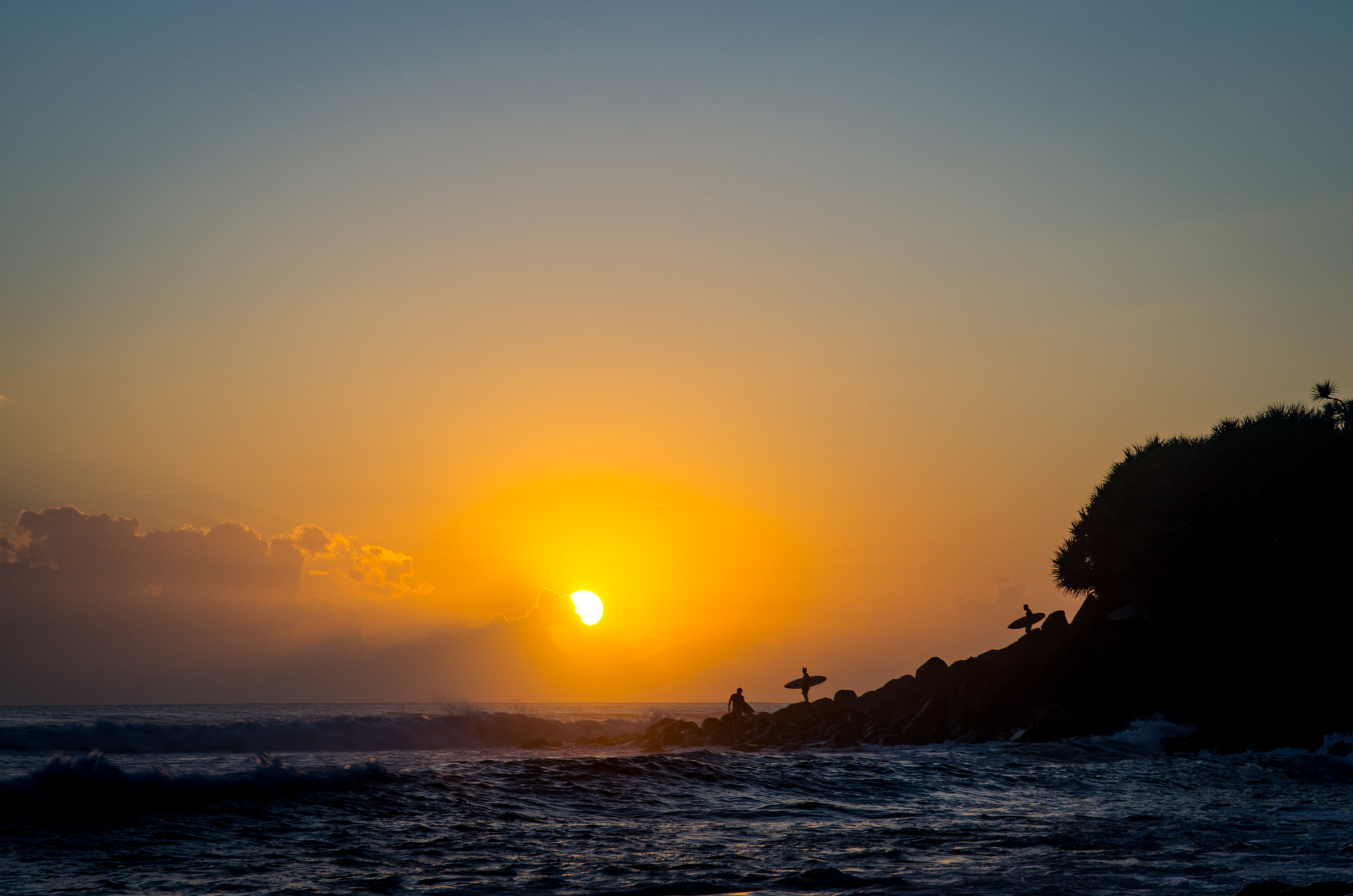 Pentax K-5 + Sigma 17-70mm F2.8-4 DC Macro HSM | C sample photo. The surfers photography