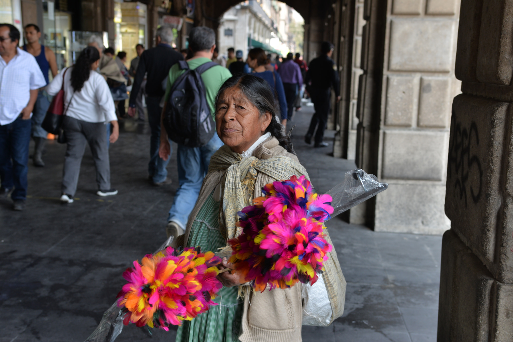 Nikon D610 + Sigma 28-70mm F2.8 EX sample photo. On the street photography