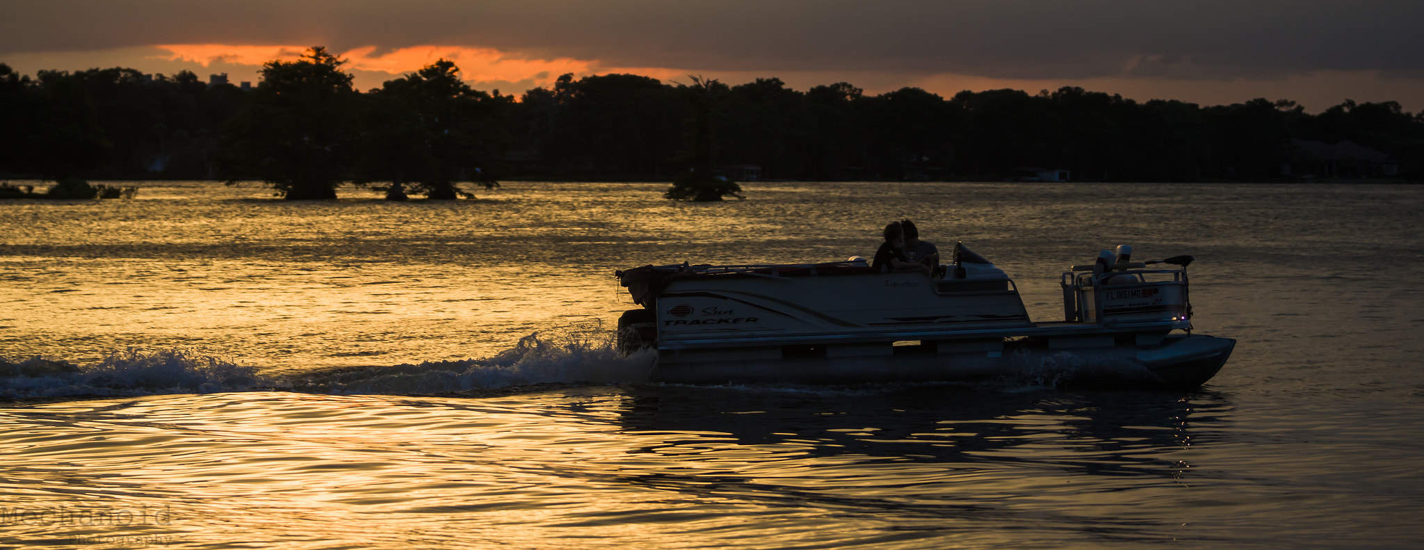 Canon EOS-1D C sample photo. Boating on the lake photography