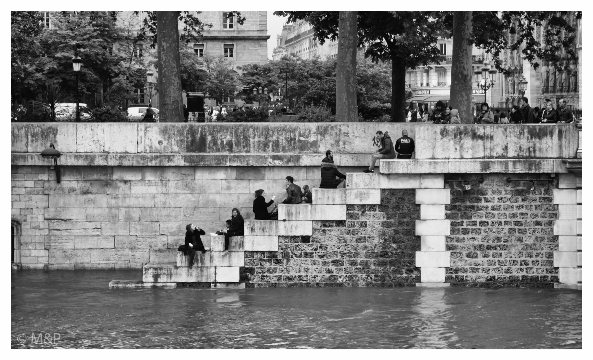 Samsung NX1 sample photo. Fluctuat nec mergitur (june '16 flood) photography