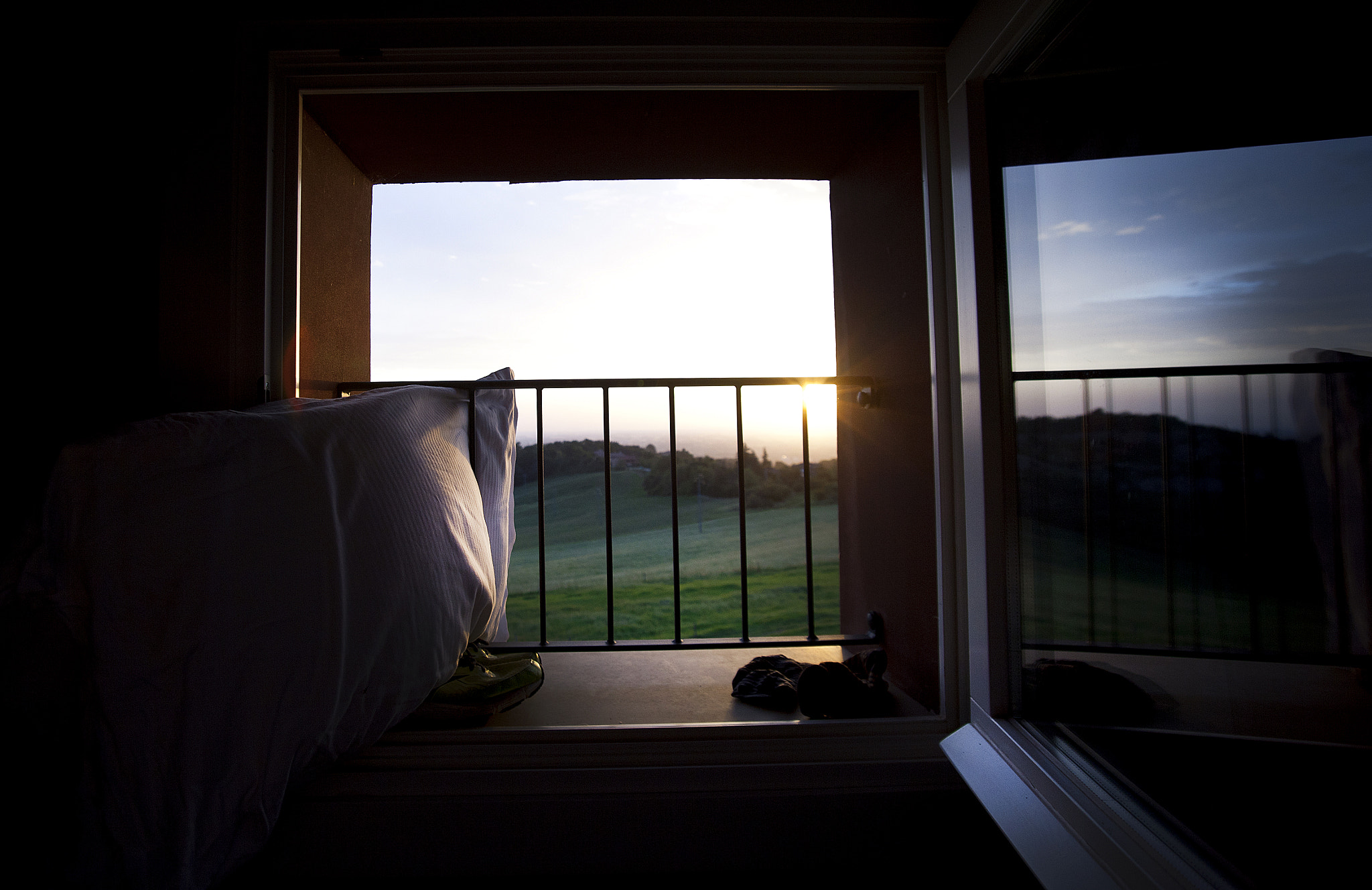 Sigma 17-35mm f/2.8-4 EX DG Aspherical HSM sample photo. Breaking day photography