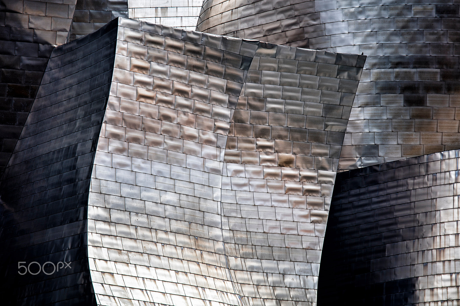 Canon EOS 5DS + Canon EF 70-200mm F4L IS USM sample photo. Glänzend photography