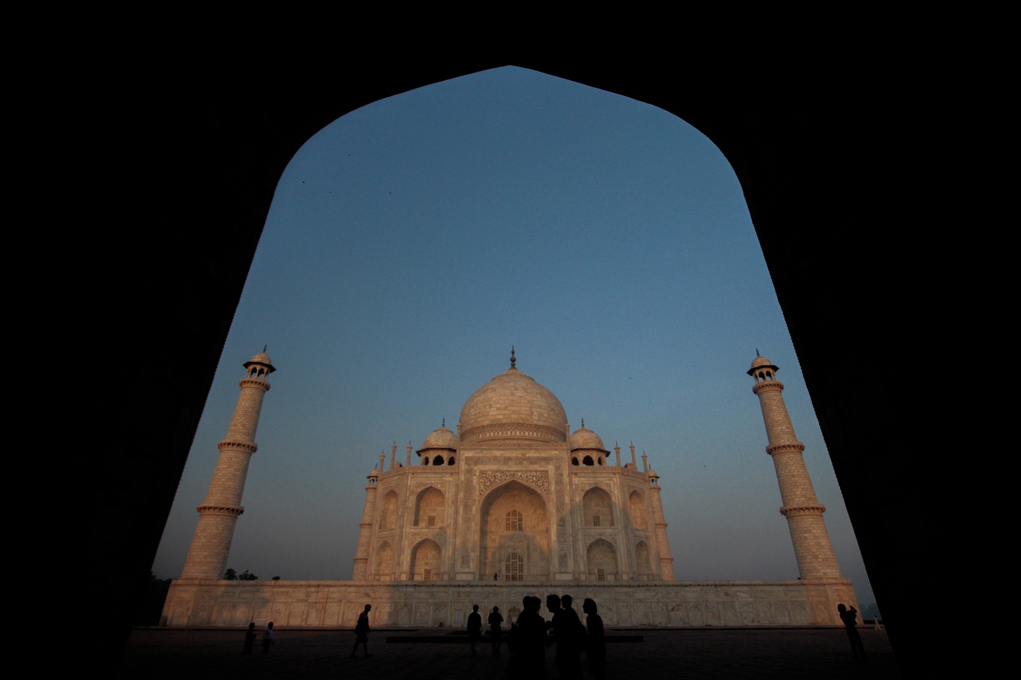 Canon EF-S 10-22mm F3.5-4.5 USM sample photo. Taj mahal, agra photography
