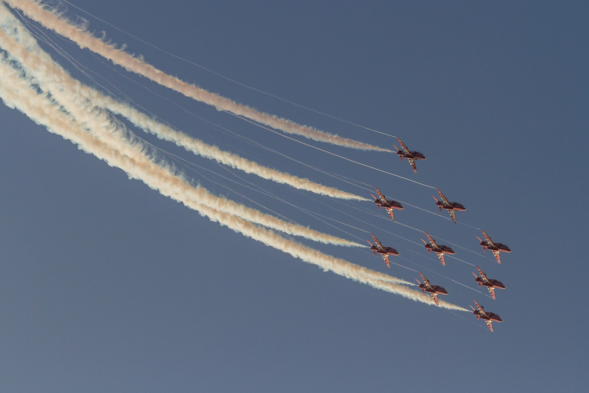 Canon EF 70-200mm F4L IS USM sample photo. Red arrows 3 photography
