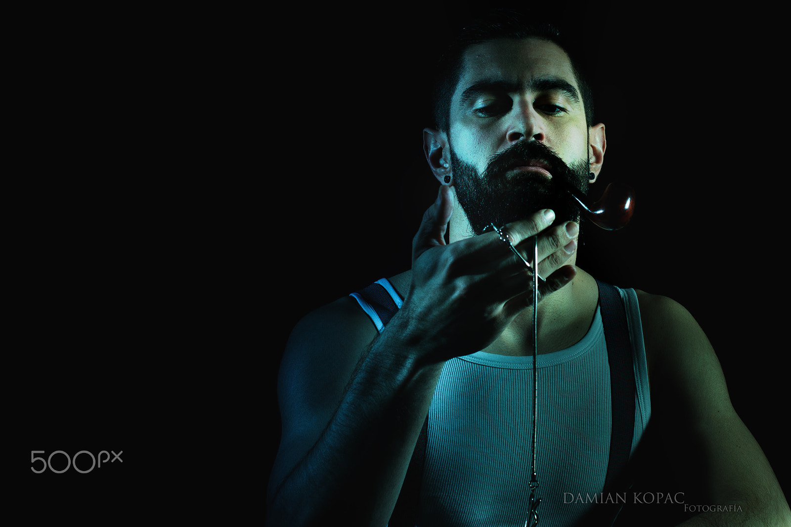 Nikon D3200 + AF Zoom-Nikkor 35-70mm f/2.8D sample photo. Model: santiago color photography