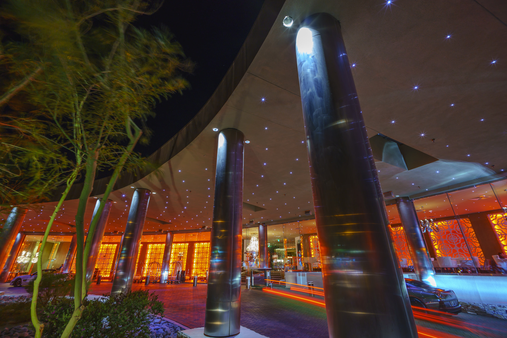 Sony a7R II + Voigtlander SUPER WIDE-HELIAR 15mm F4.5 III sample photo. Palm springs at night photography