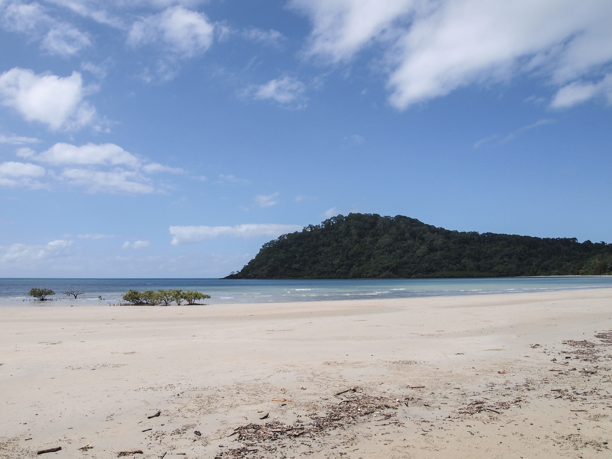 Olympus PEN E-PL2 sample photo. Cape tribulation photography