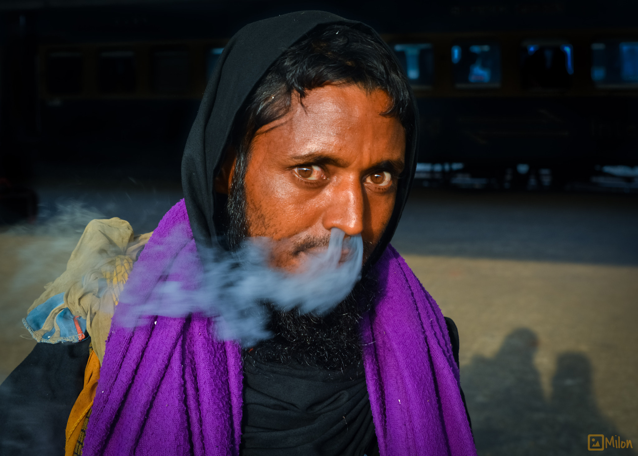 Sigma 24-70mm F2.8 EX DG HSM sample photo. The smoker photography