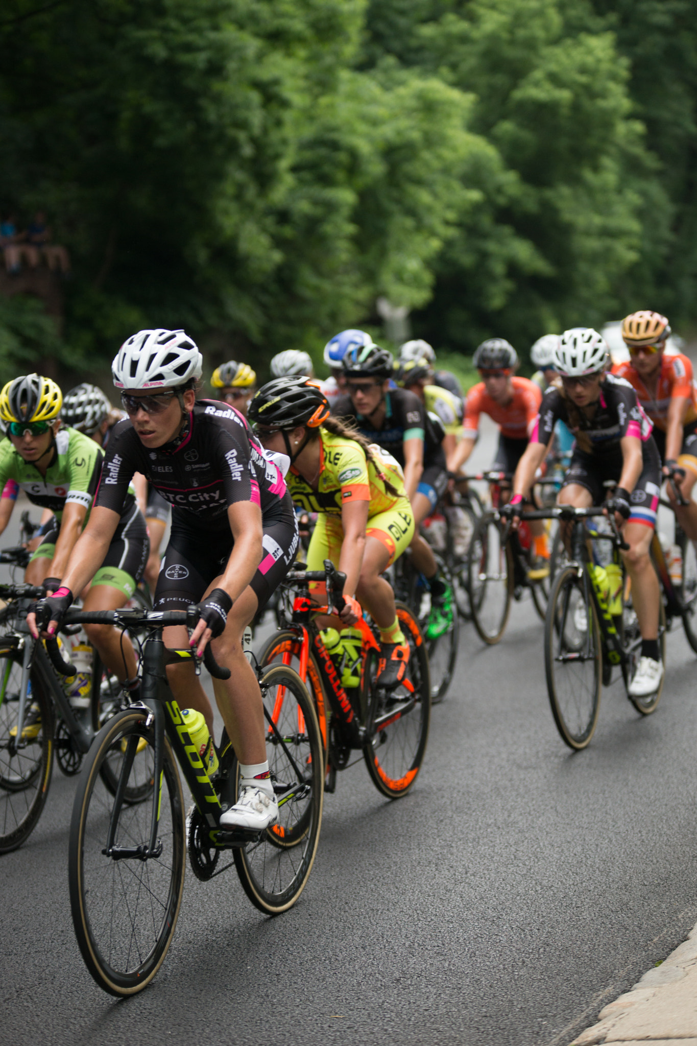 Sony SLT-A99V + 70-200mm F2.8 sample photo. Philadelphia international cycling classic - wome photography