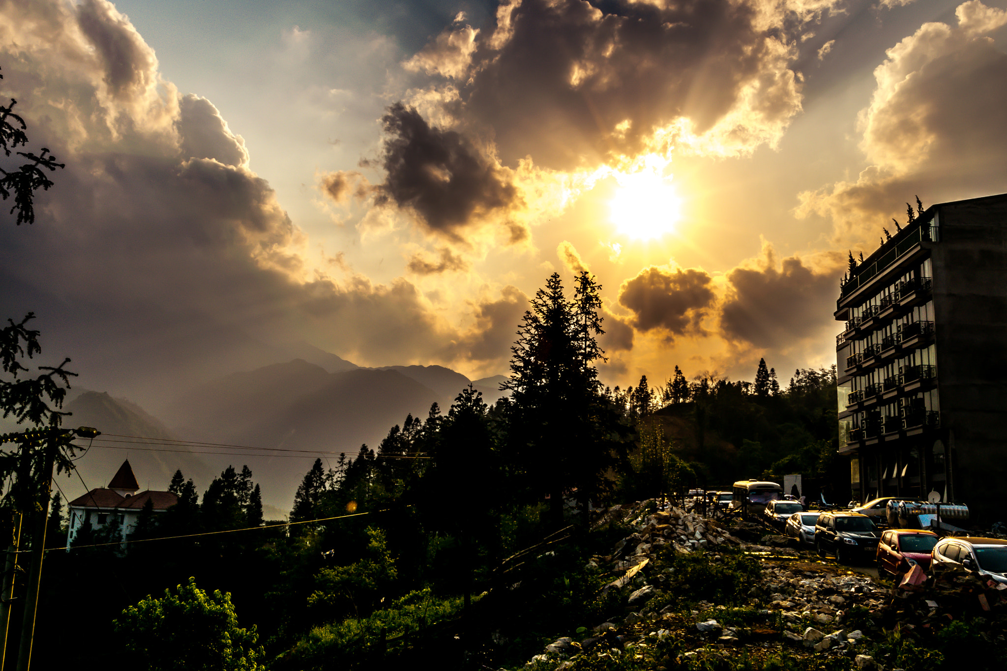 Nikon D3300 + Nikon AF-S Nikkor 20mm F1.8G ED sample photo. Sunset in sapa photography