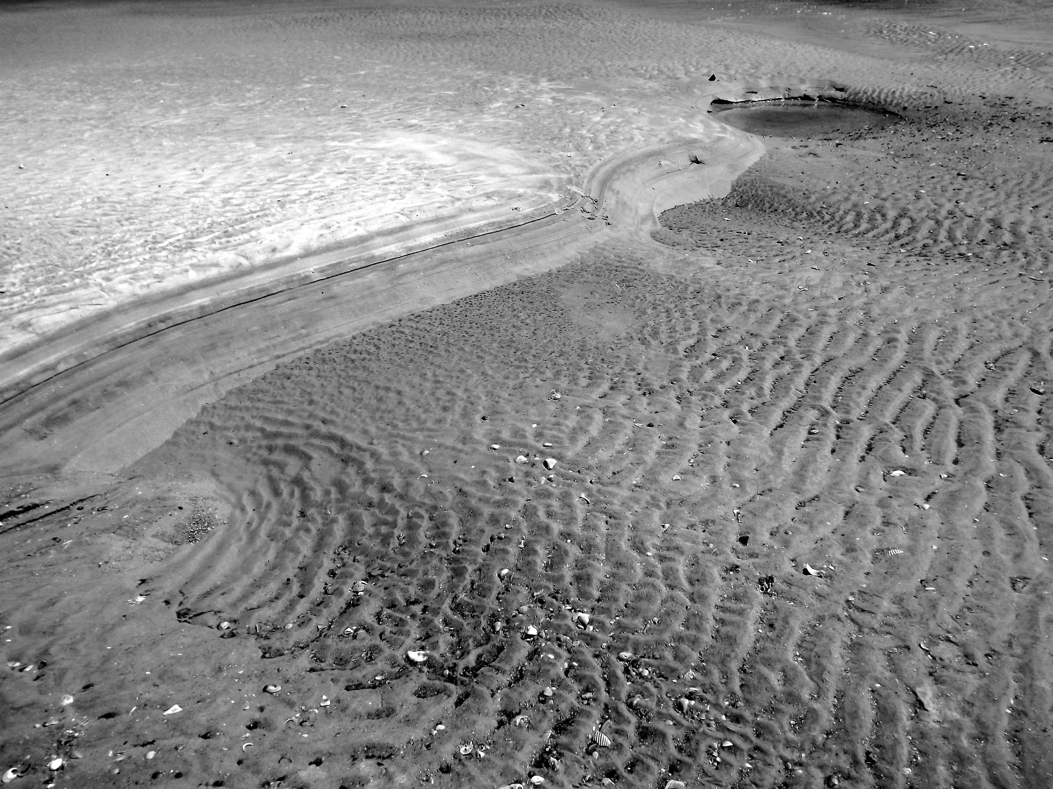 Fujifilm FinePix S3280 sample photo. Matanzas bw photography