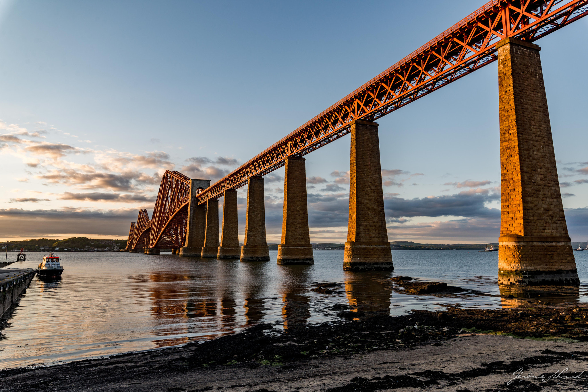 Tamron SP 15-30mm F2.8 Di VC USD sample photo. Forth bridge photography