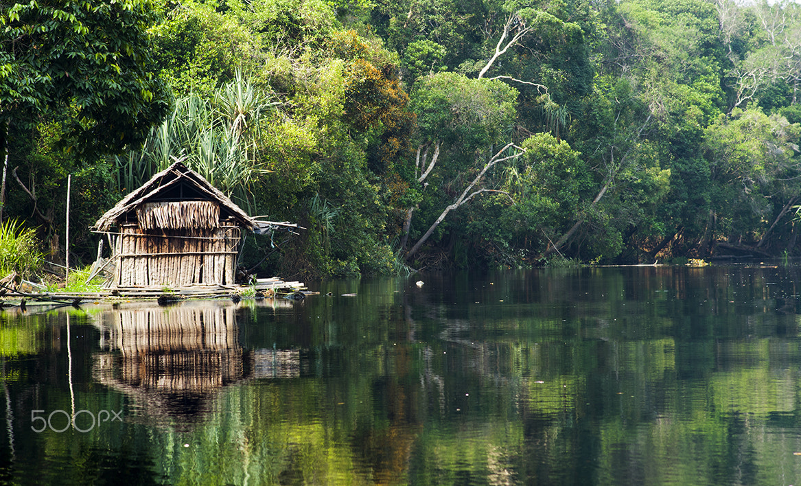 Pentax smc DA 70mm F2.4 AL Limited sample photo. Fisherman home photography