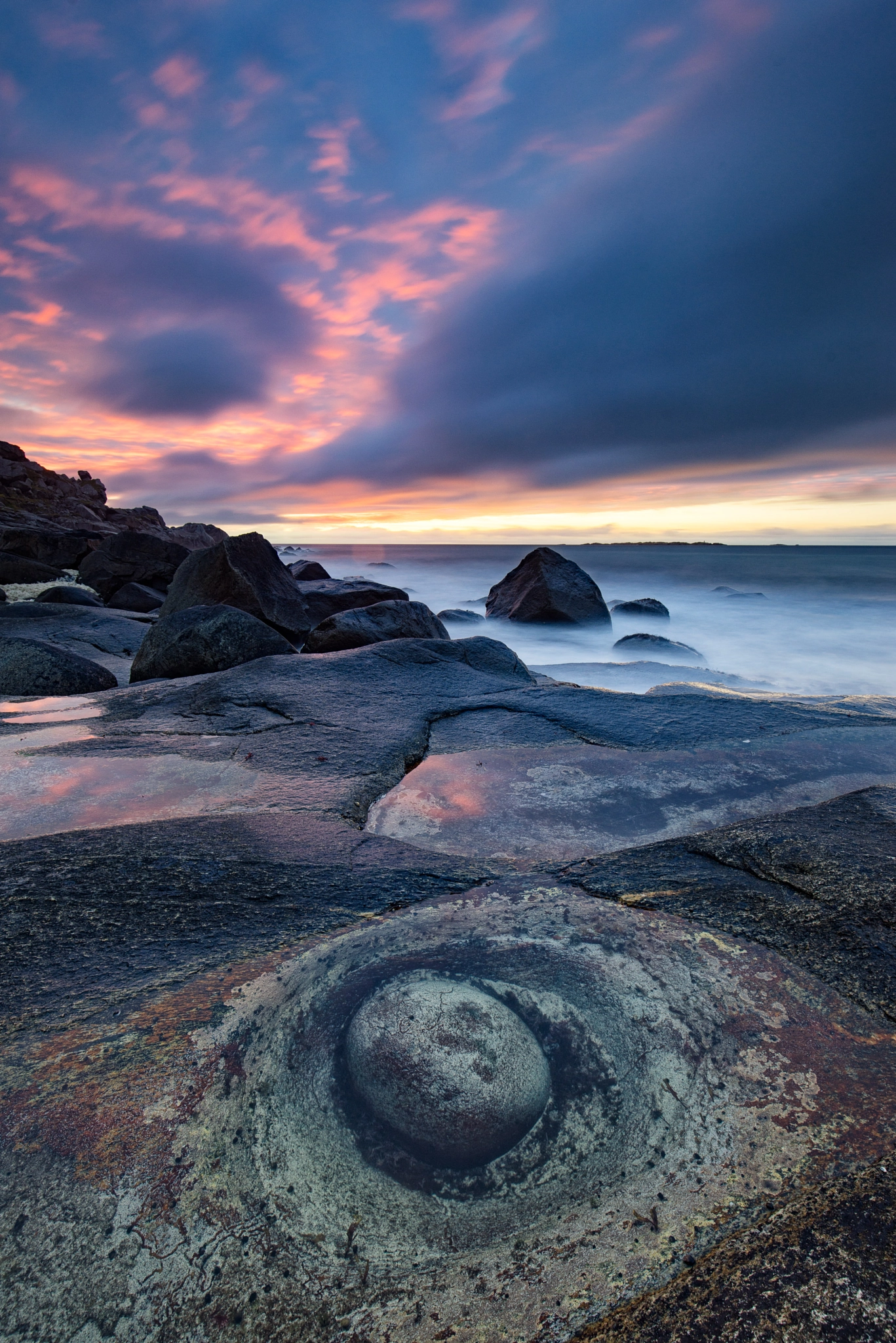 Sony a7R sample photo. Surreal lofoten photography