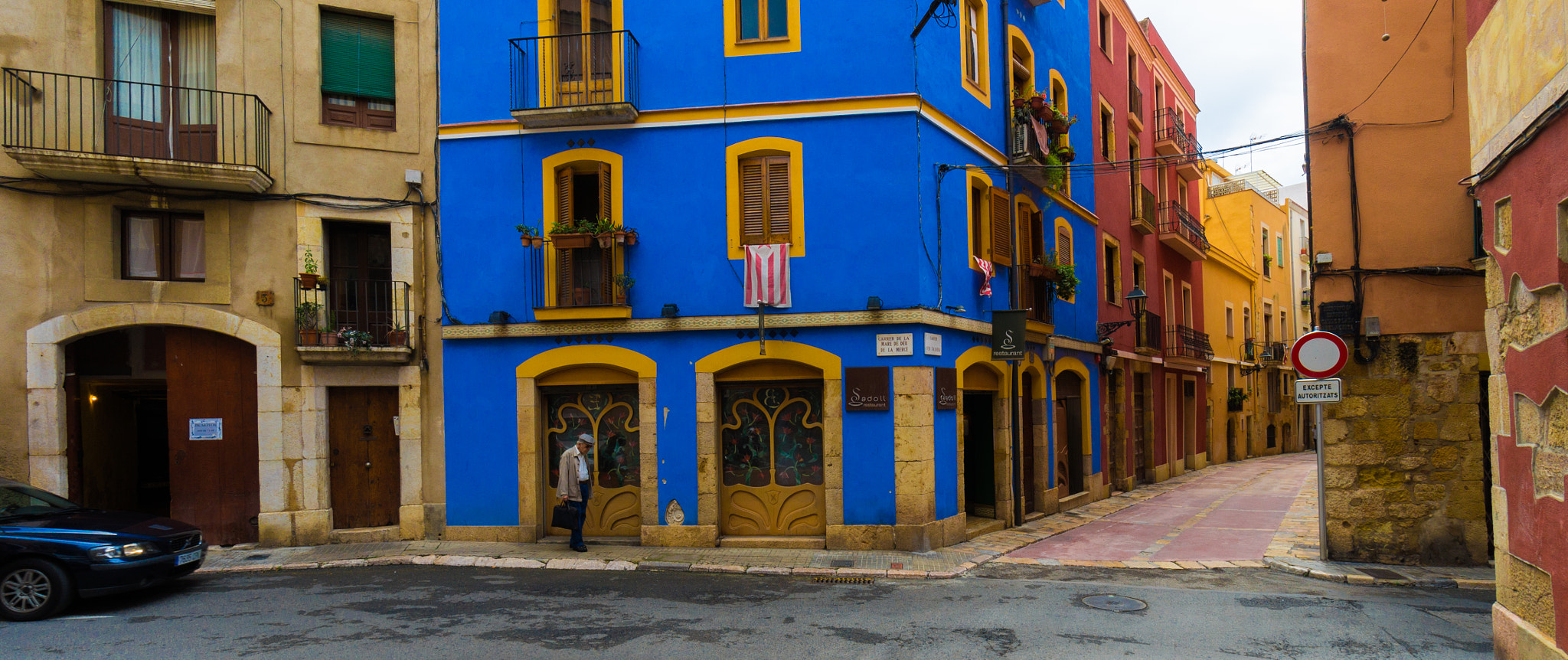 Sony Alpha NEX-F3 + Sony E 10-18mm F4 OSS sample photo. Spain. tarragona. photography