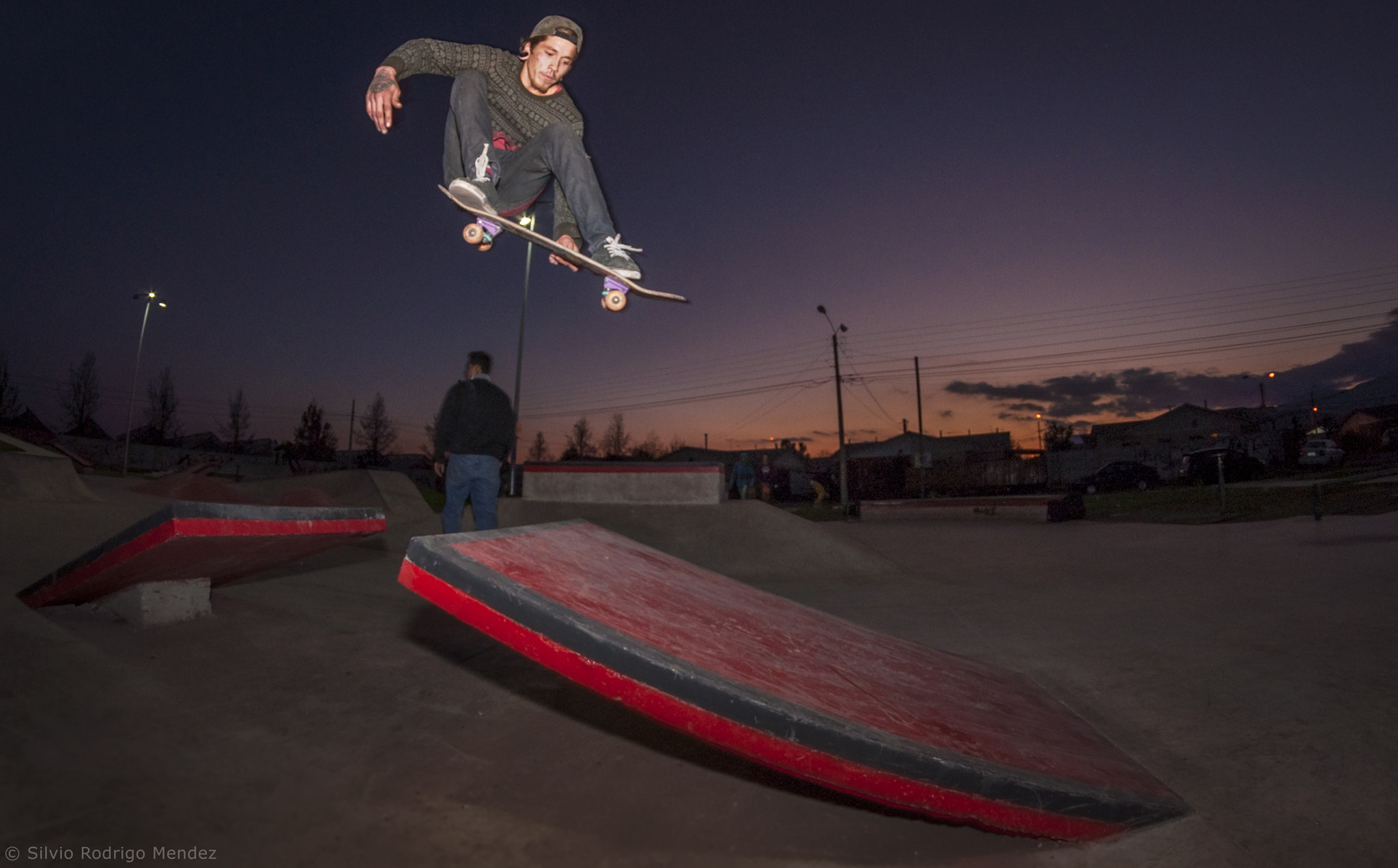 Nikon D5000 + Samyang 8mm F3.5 Aspherical IF MC Fisheye sample photo. Sebastian maggi - melon grab photography