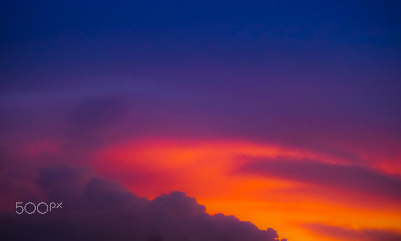 Samsung WB800F sample photo. Dusk time photography