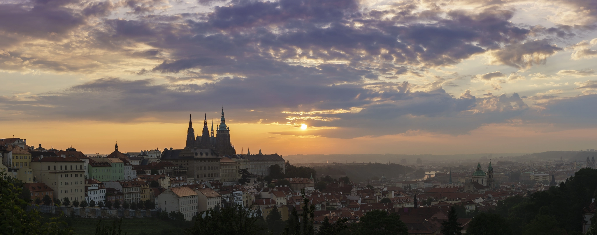 Sony Alpha NEX-5R + E 50mm F1.8 OSS sample photo. Dawn over prague photography