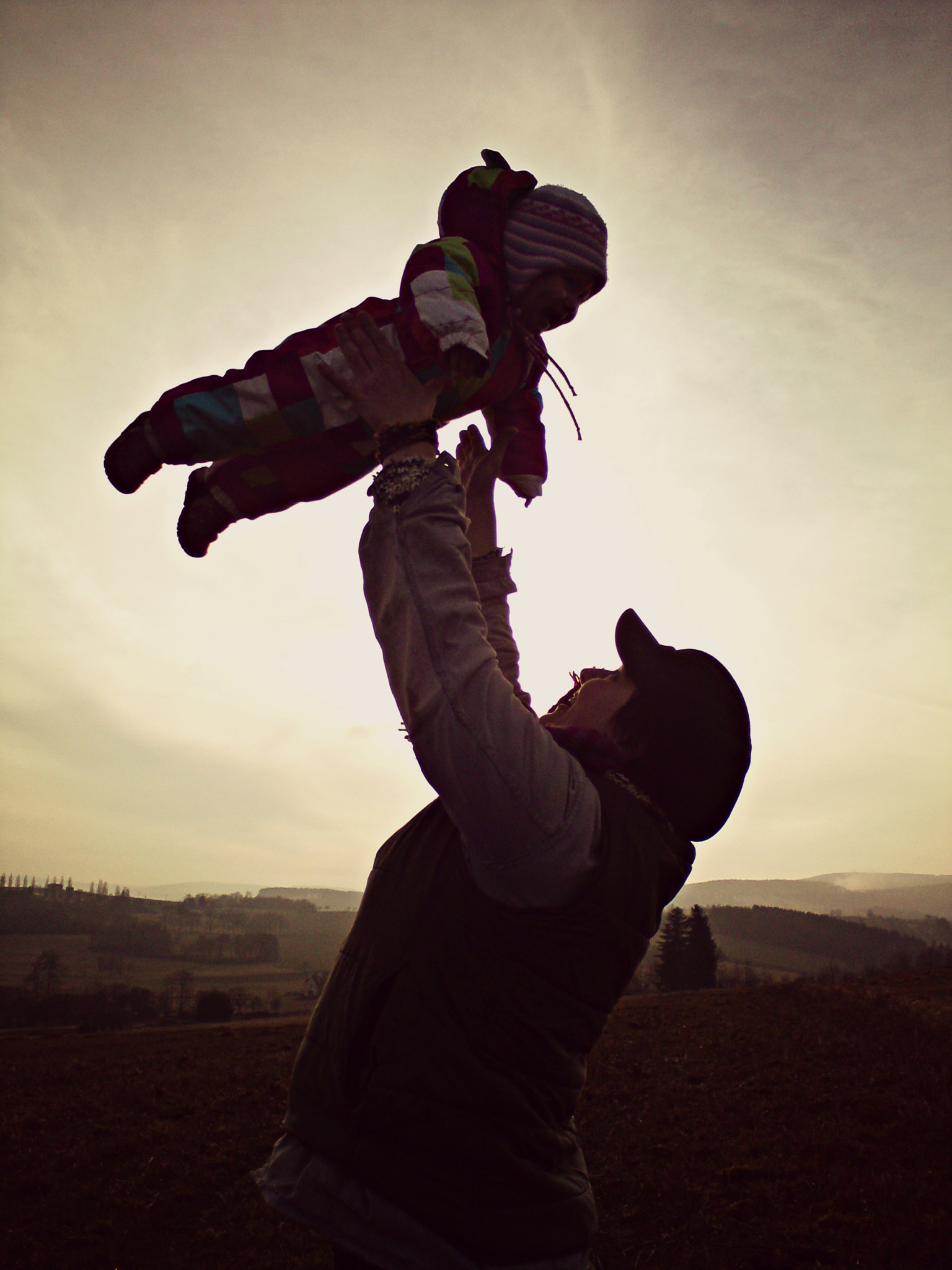 Sony Ericsson W995 sample photo. Children falling from the sky... photography