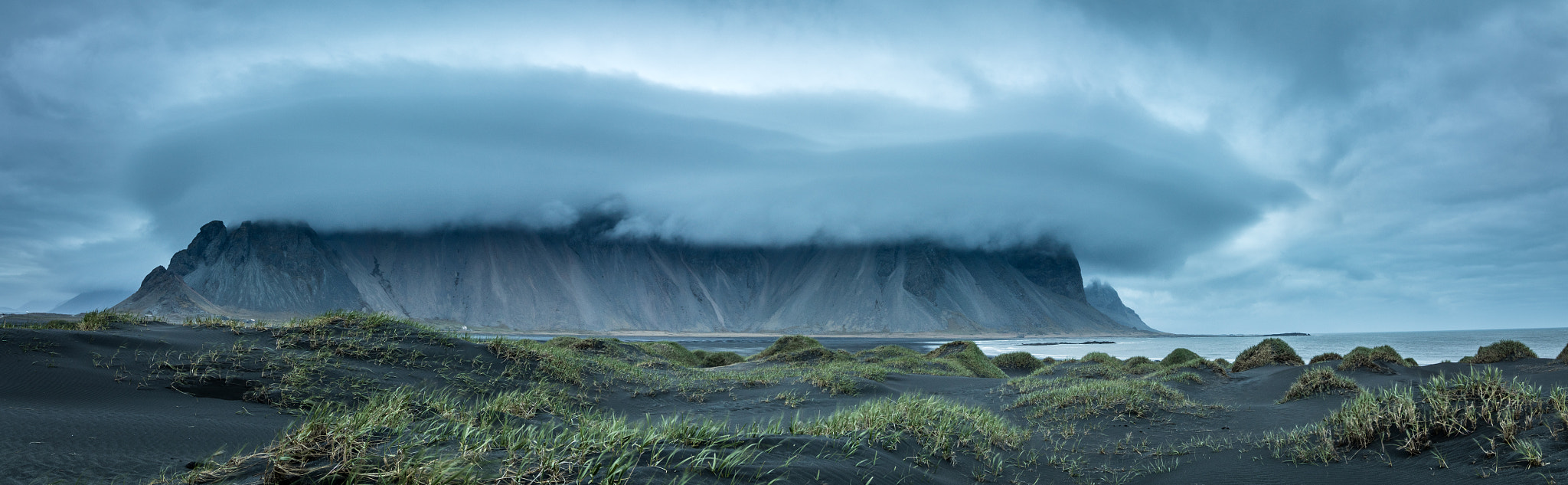Canon EF-S 10-18mm F4.5–5.6 IS STM sample photo. Evening at stokksnes photography