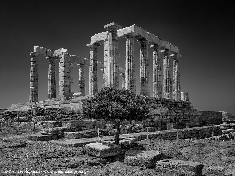 Olympus OM-D E-M10 + OLYMPUS M.12-50mm F3.5-6.3 sample photo. Poseidon temple photography