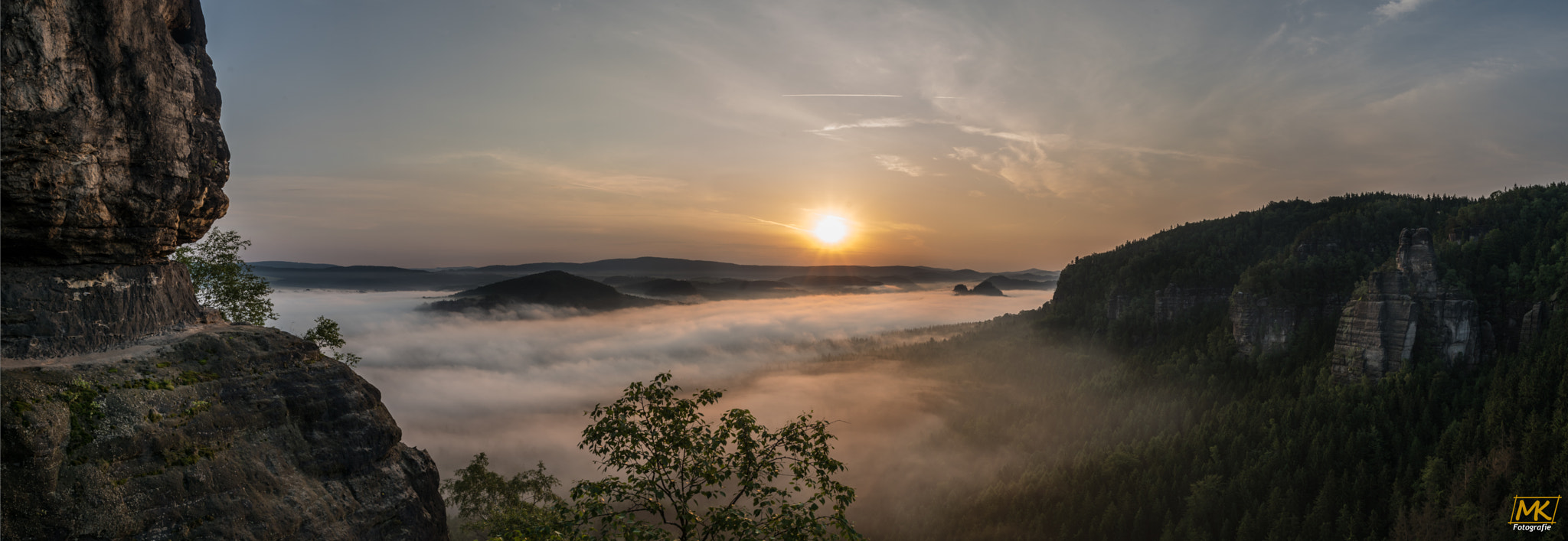 Sony ILCA-77M2 + 10-20mm F3.5 sample photo. Amazing sunset on the mountains photography