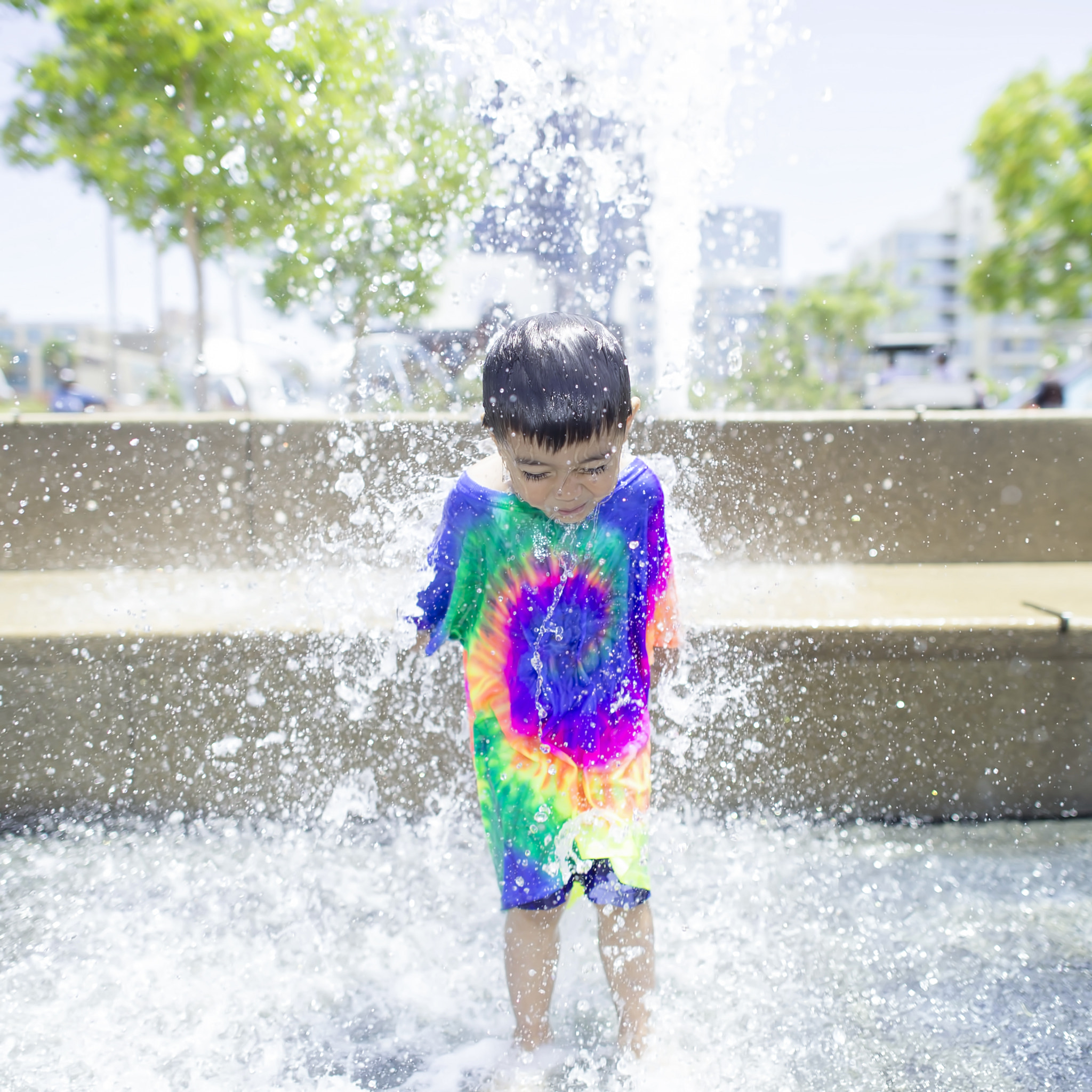Nikon AF-S Nikkor 24mm F1.4G ED sample photo. Blue splash photography