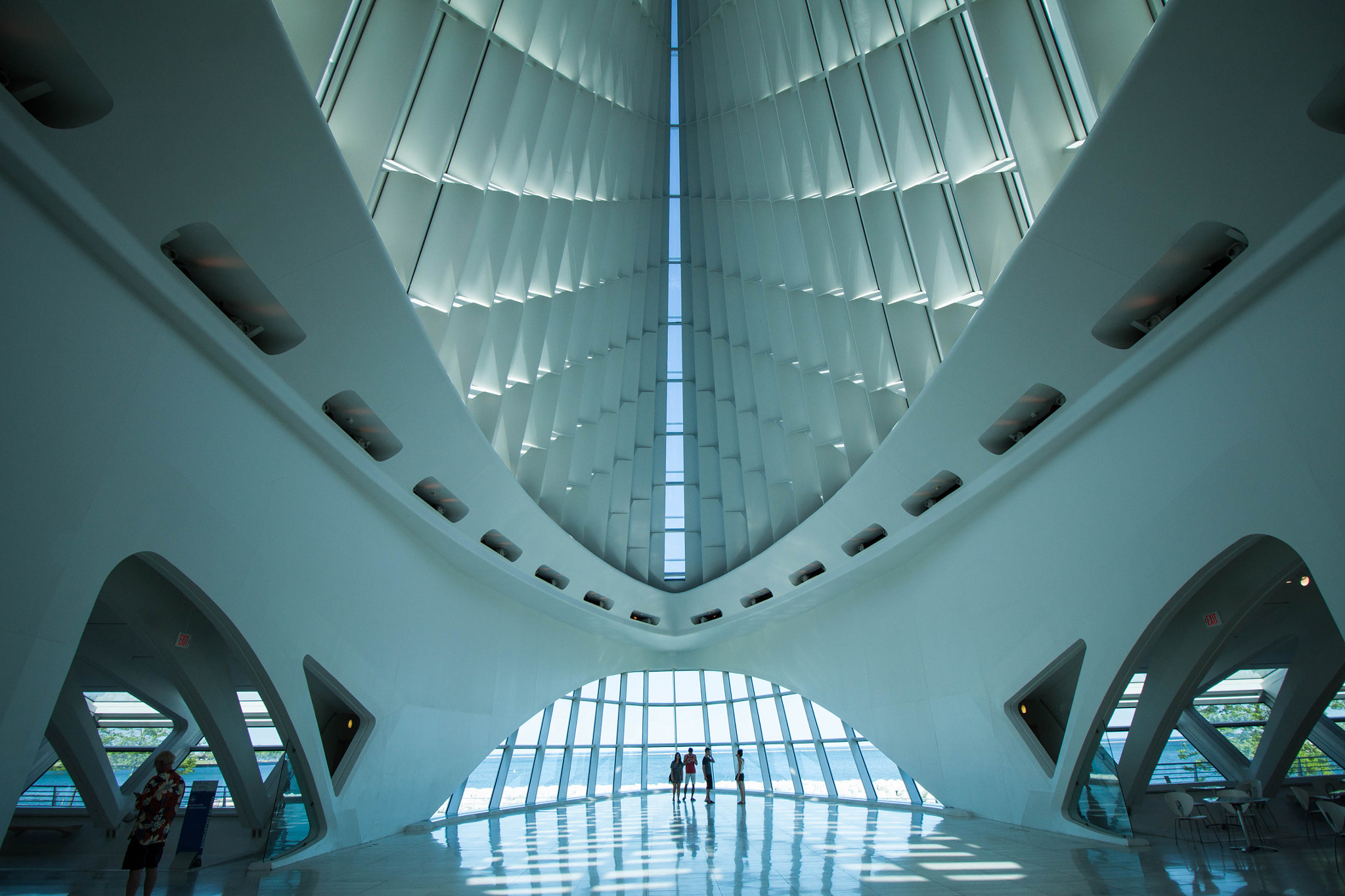 Canon EF-S 10-18mm F4.5–5.6 IS STM sample photo. Inside the calatrava photography