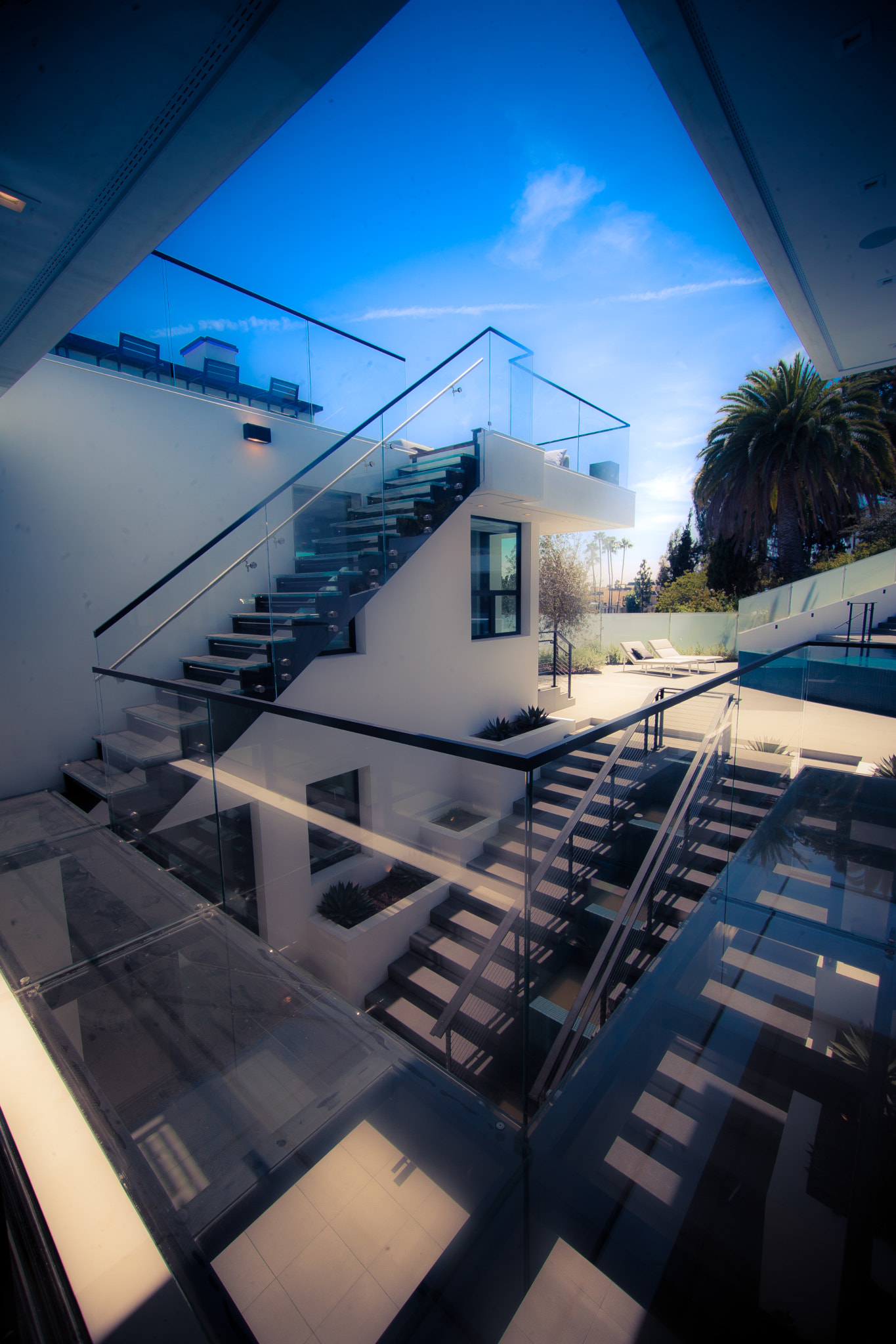 Canon EF-S 10-22mm F3.5-4.5 USM sample photo. Linez photography