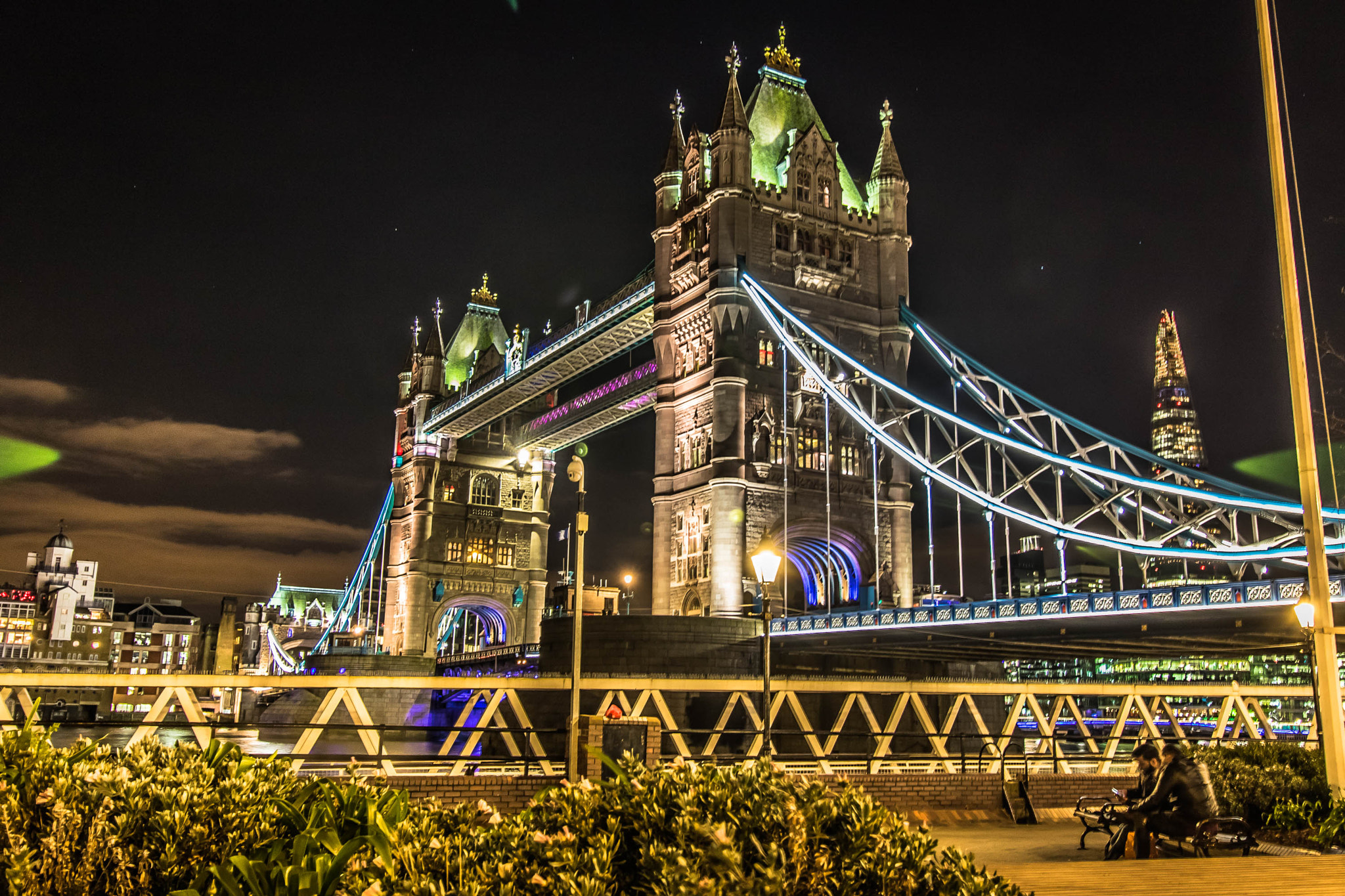 Canon EF-S 10-18mm F4.5–5.6 IS STM sample photo. Tower bridge at night photography
