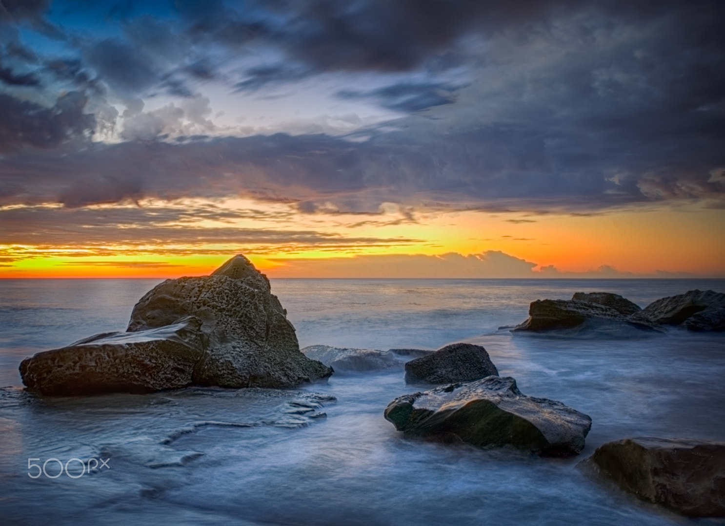 Sony Alpha NEX-5 + Sony E 16mm F2.8 sample photo. Forresters beach rocks photography