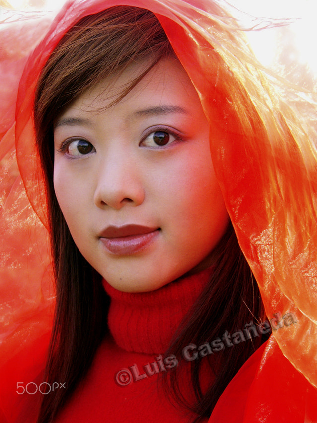 Panasonic DMC-FZ2 sample photo. Xinxin. girl with red veil. photography