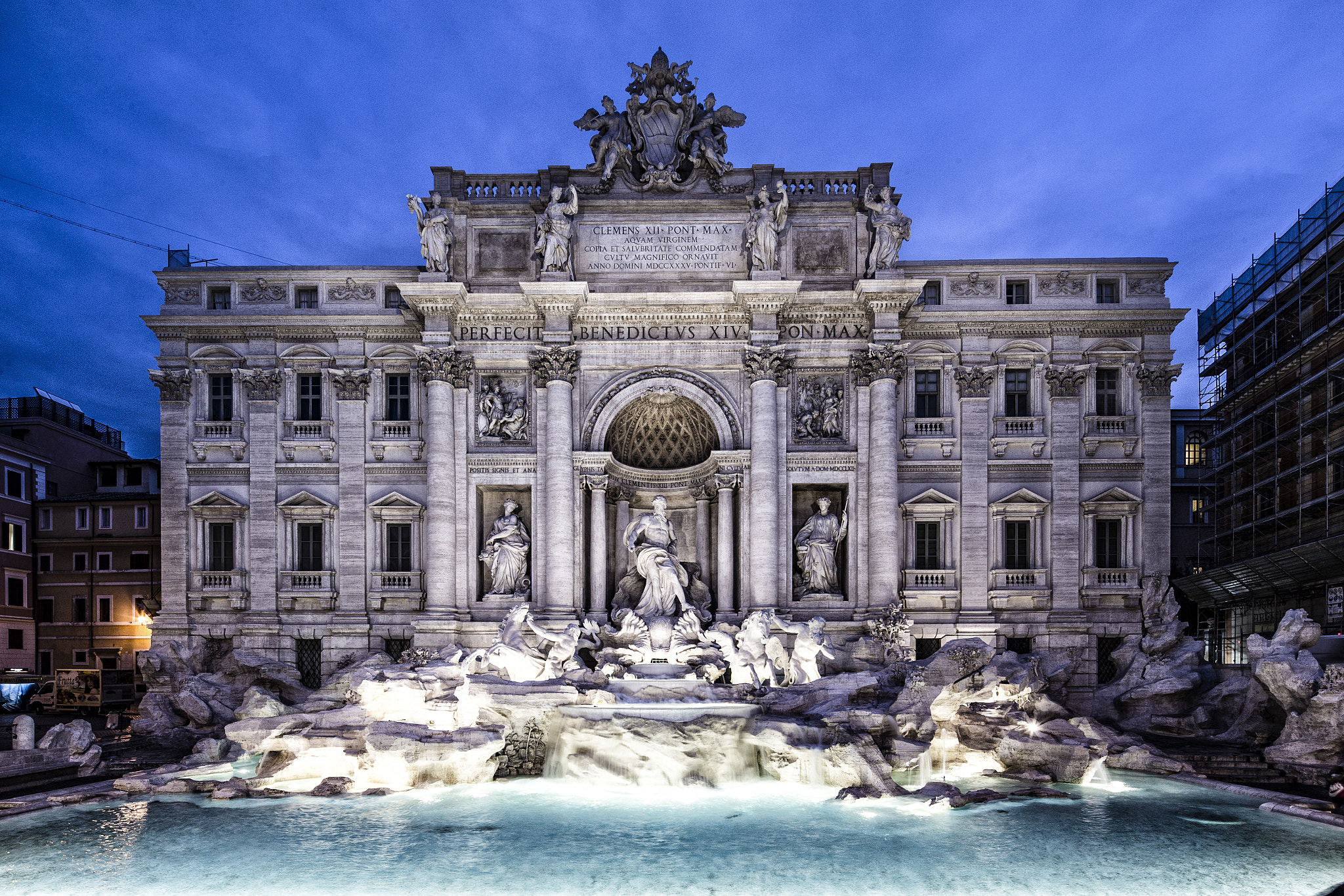 Canon EOS-1D X + Canon TS-E 17mm F4L Tilt-Shift sample photo. Rome day dawn trevi fountain photography