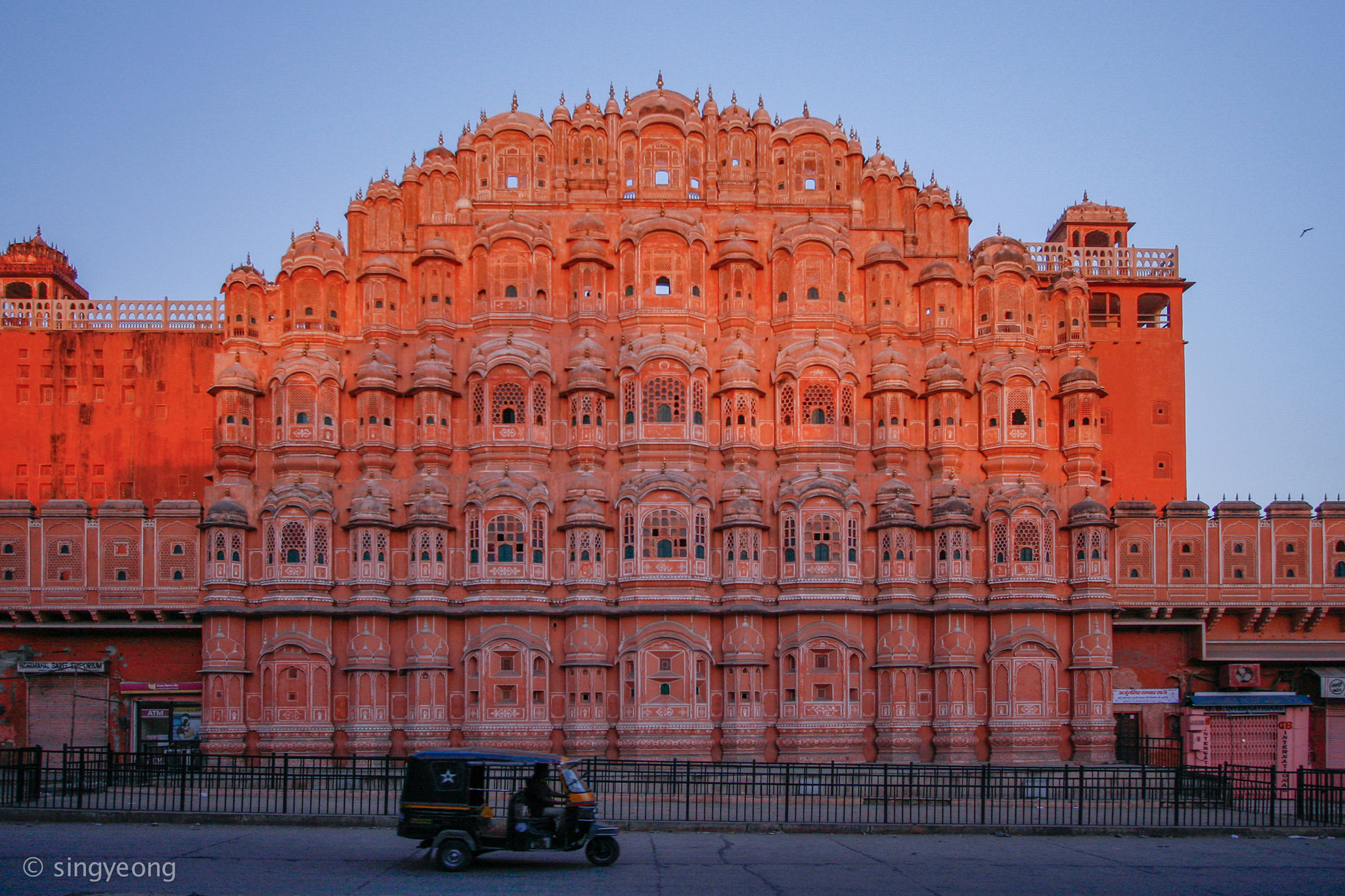Canon EF-S 10-22mm F3.5-4.5 USM sample photo. Hawa mahal, jaipur photography
