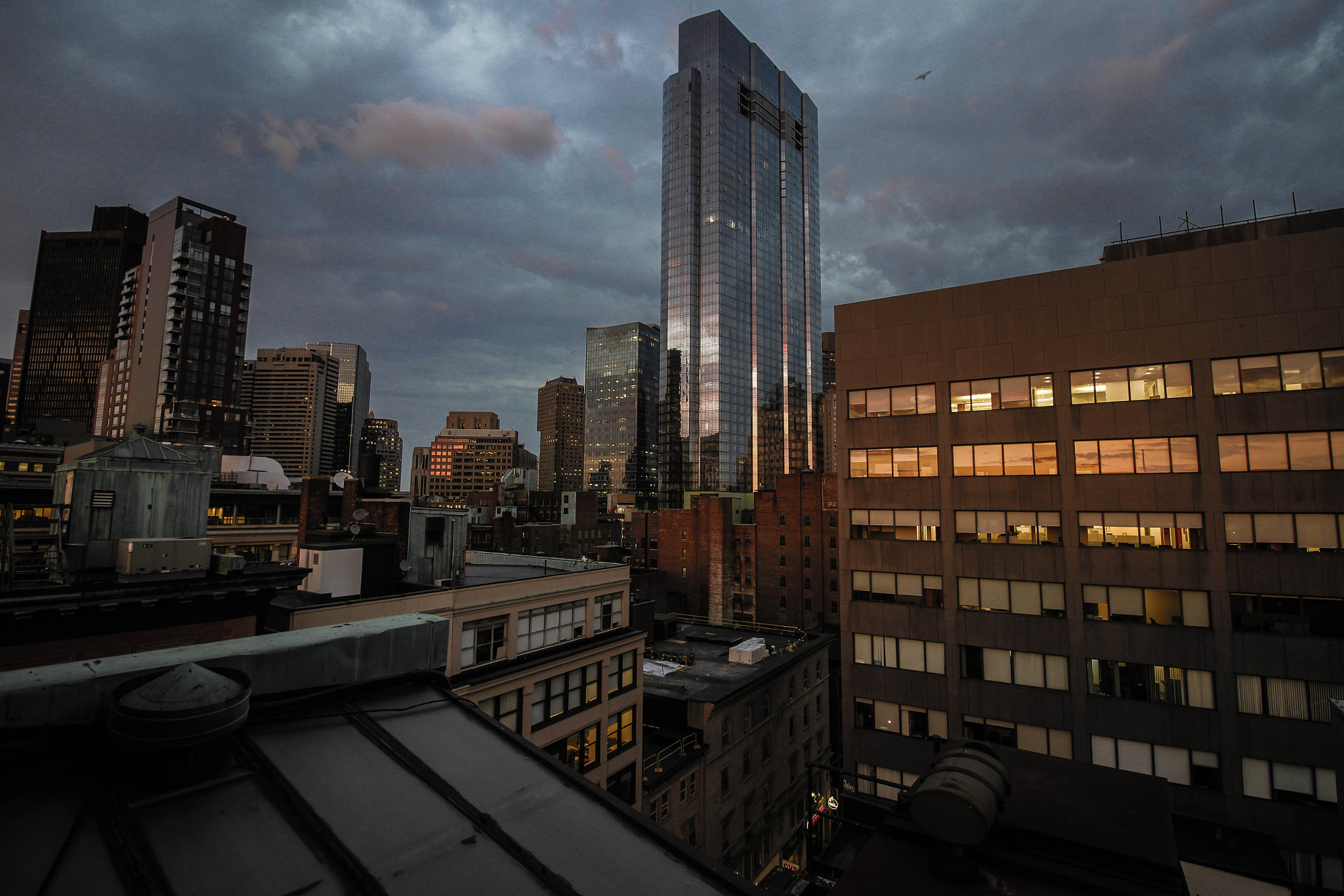 Canon EF-S 10-18mm F4.5–5.6 IS STM sample photo. Sundown in boston photography