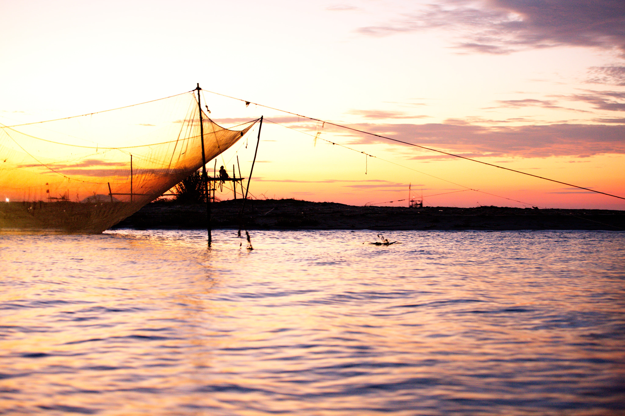 Canon EOS-1Ds Mark III sample photo. Morning on the river photography