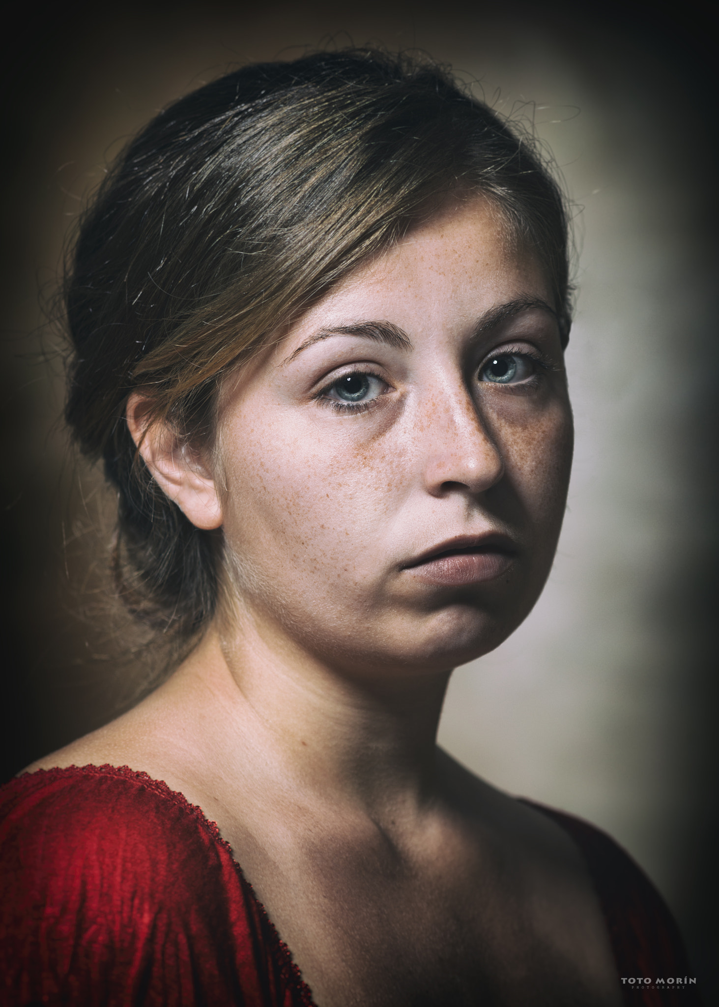 Nikon D800 + AF Nikkor 70-210mm f/4-5.6 sample photo. Portrait. photography