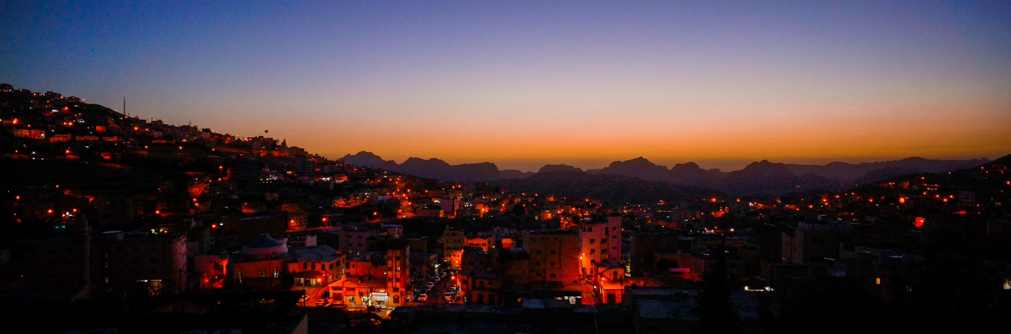 Sony Alpha NEX-7 + Sony E 16mm F2.8 sample photo. Petra town sunset photography