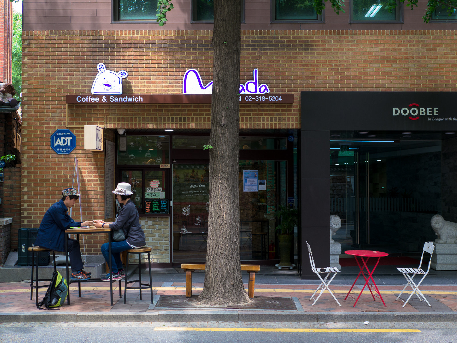 Panasonic Lumix DMC-GX1 + Panasonic Leica DG Summilux 25mm F1.4 II ASPH sample photo. 서울 정동길, 2016년 6월 (seoul, korea. jun 2016) photography