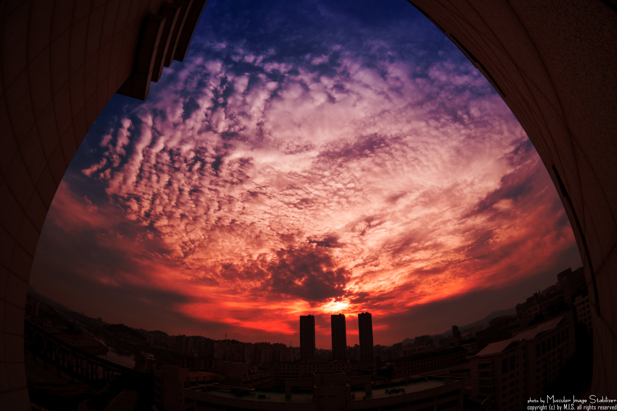 Samsung NX 10mm F3.5 Fisheye sample photo. Sunset of wangsimni, seoul, korea photography