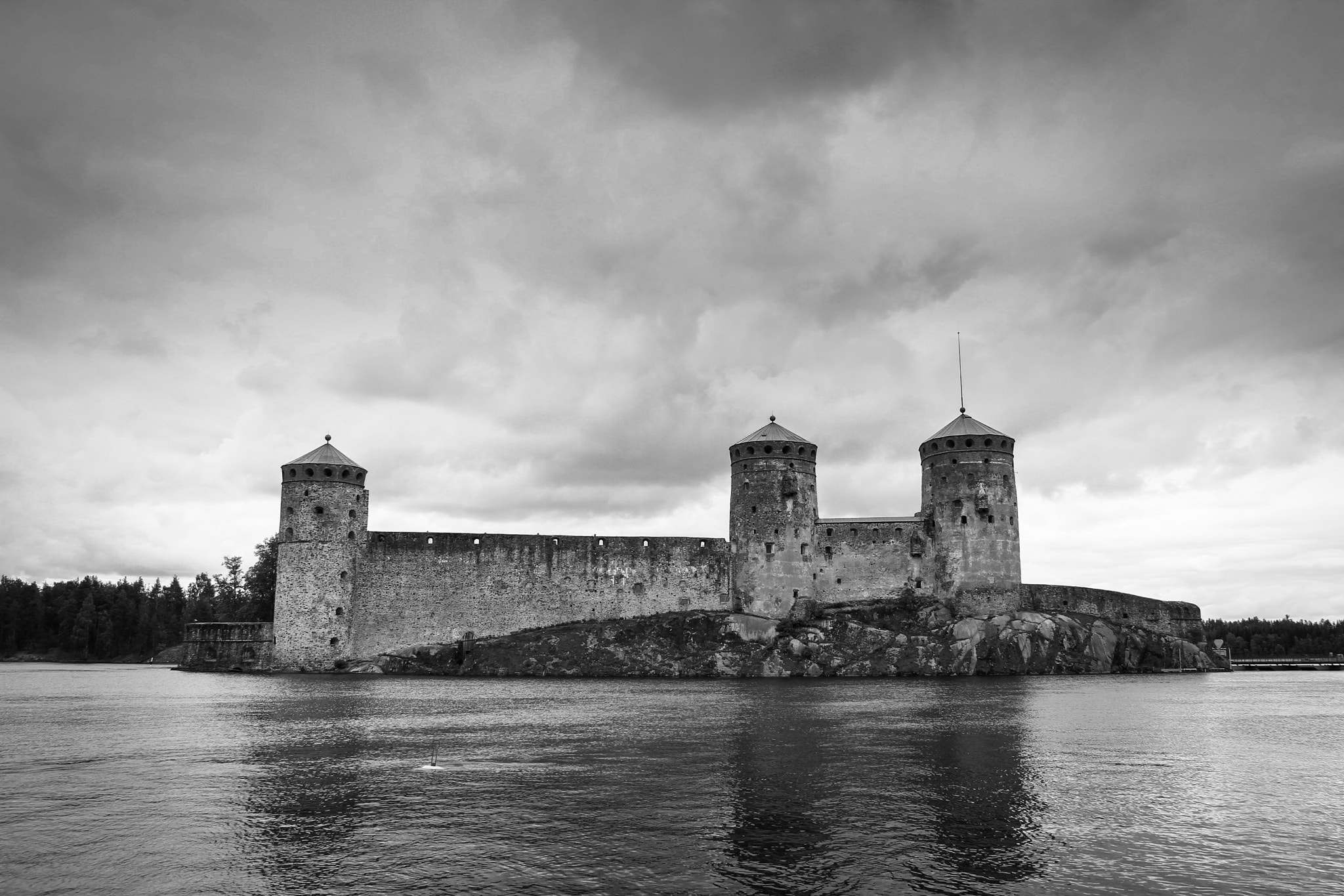Sigma 18-125mm F3.8-5.6 DC OS HSM sample photo. Castle photography
