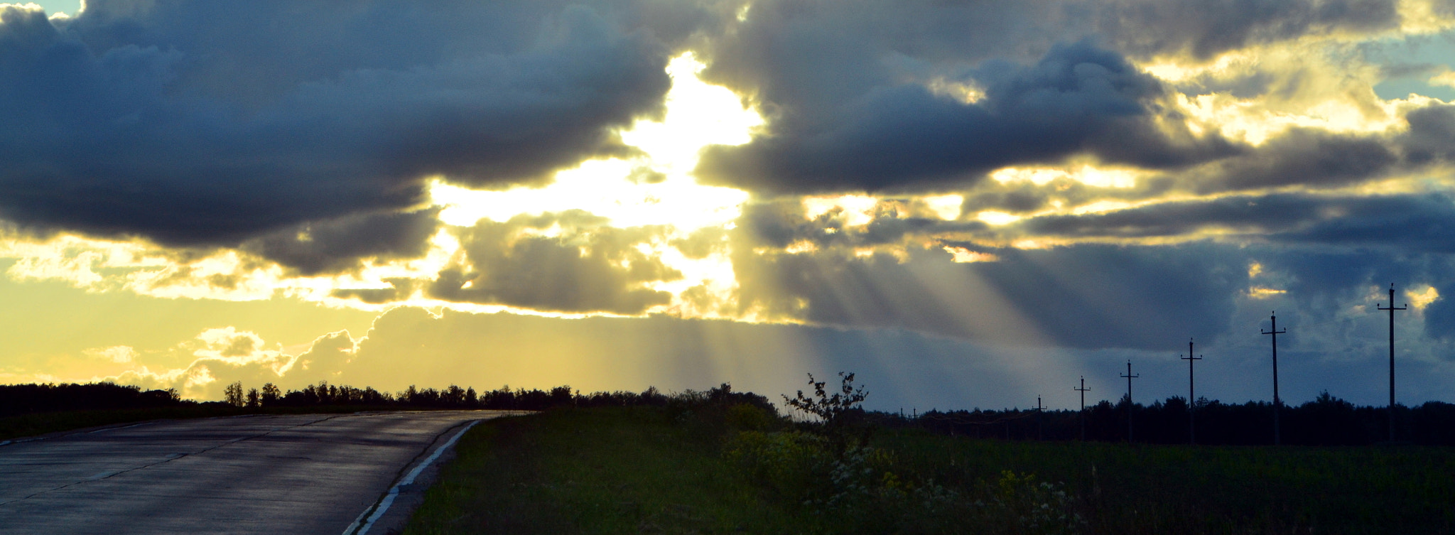 Sigma 18-250mm F3.5-6.3 DC OS HSM sample photo. Ray of sun photography