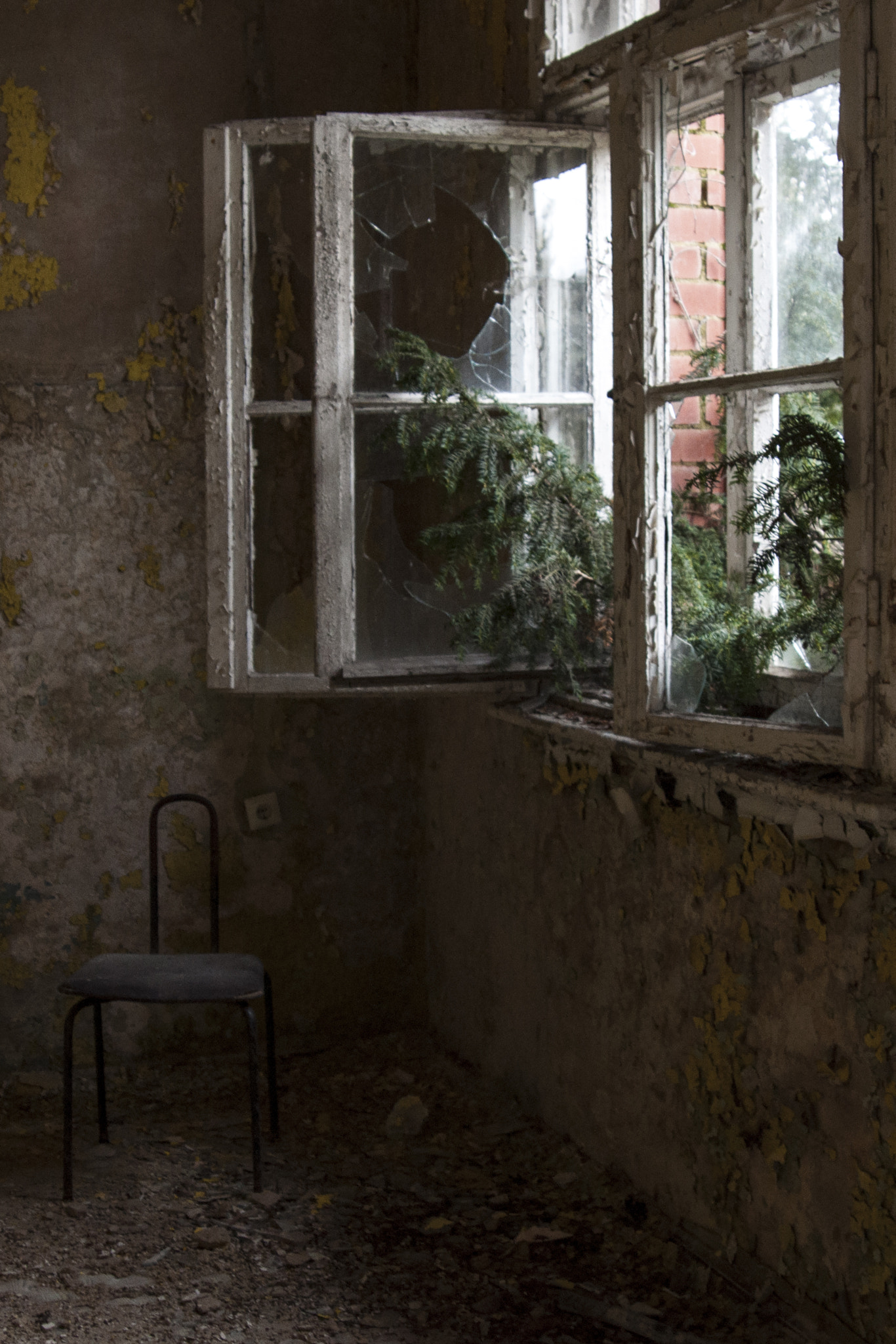Nikon AF Nikkor 24-85mm F2.8-4D IF sample photo. Beelitz #21 photography